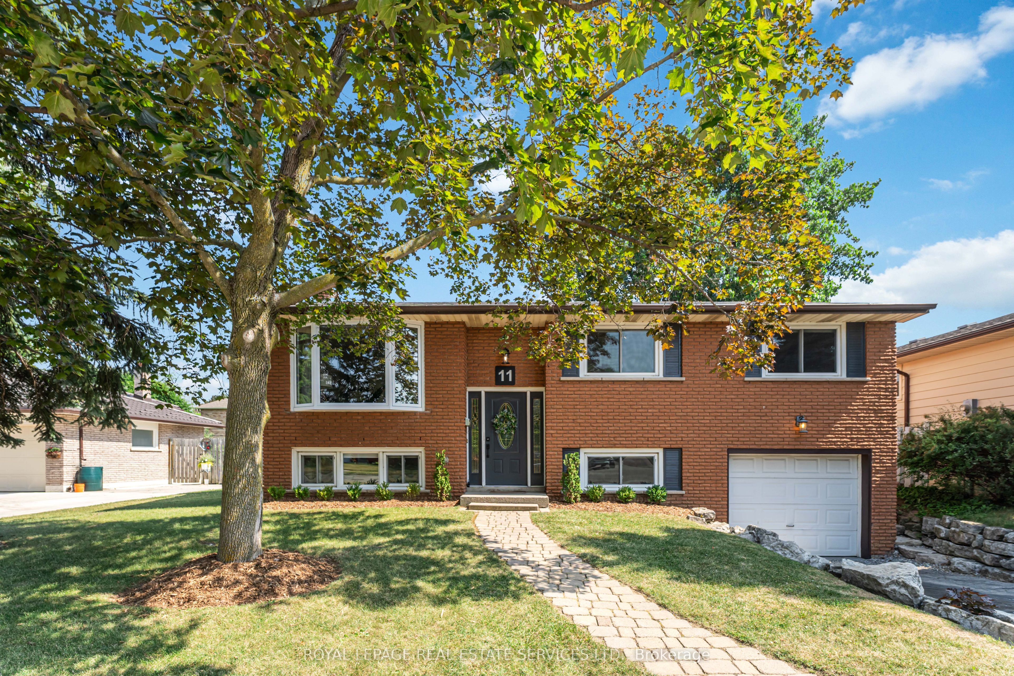 11 Ashwood Court Property Photo 1