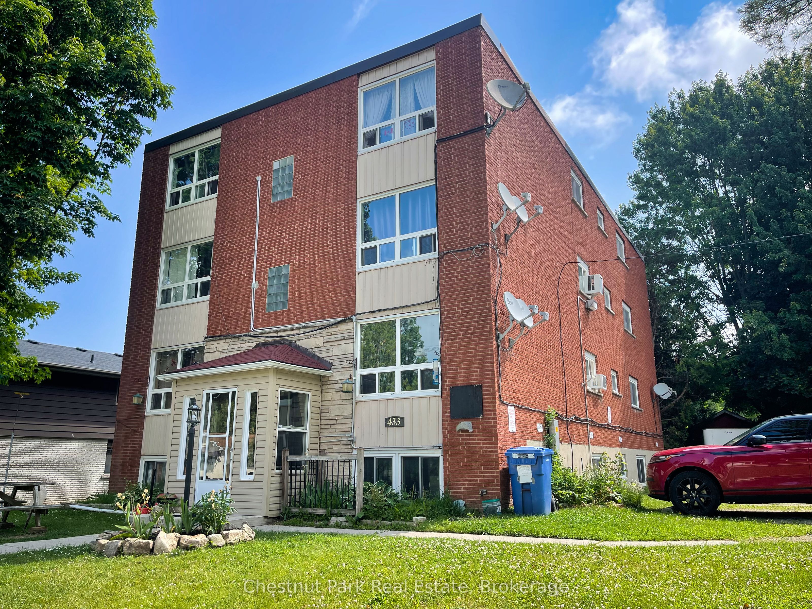 433 Isaac Street