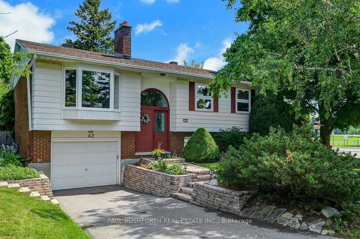 42 Ettrick Crescent Property Photo 1