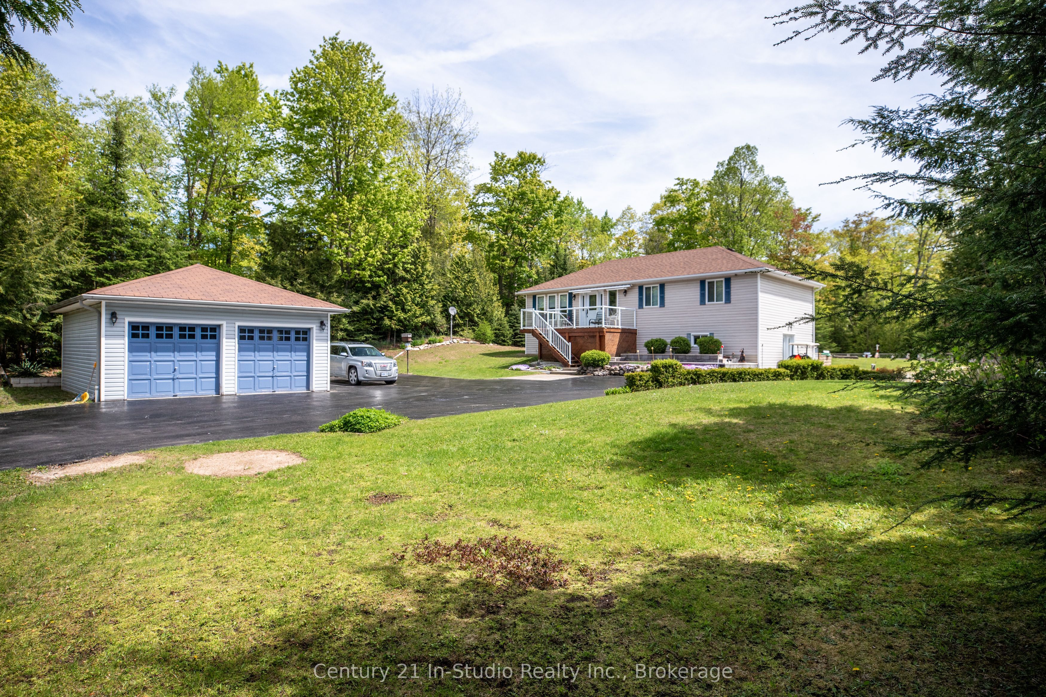 31 Hemlock Rd Property Photo 1