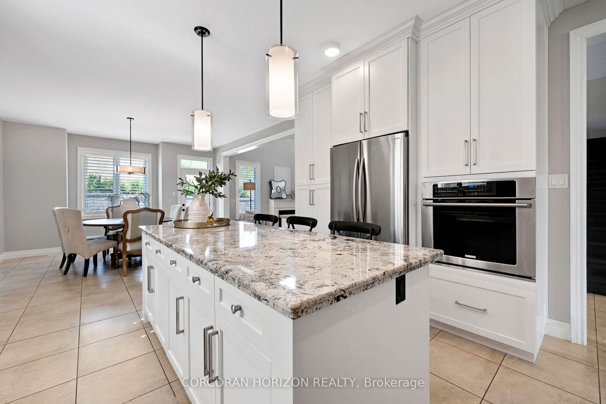 209 River Birch Street Property Photo 4
