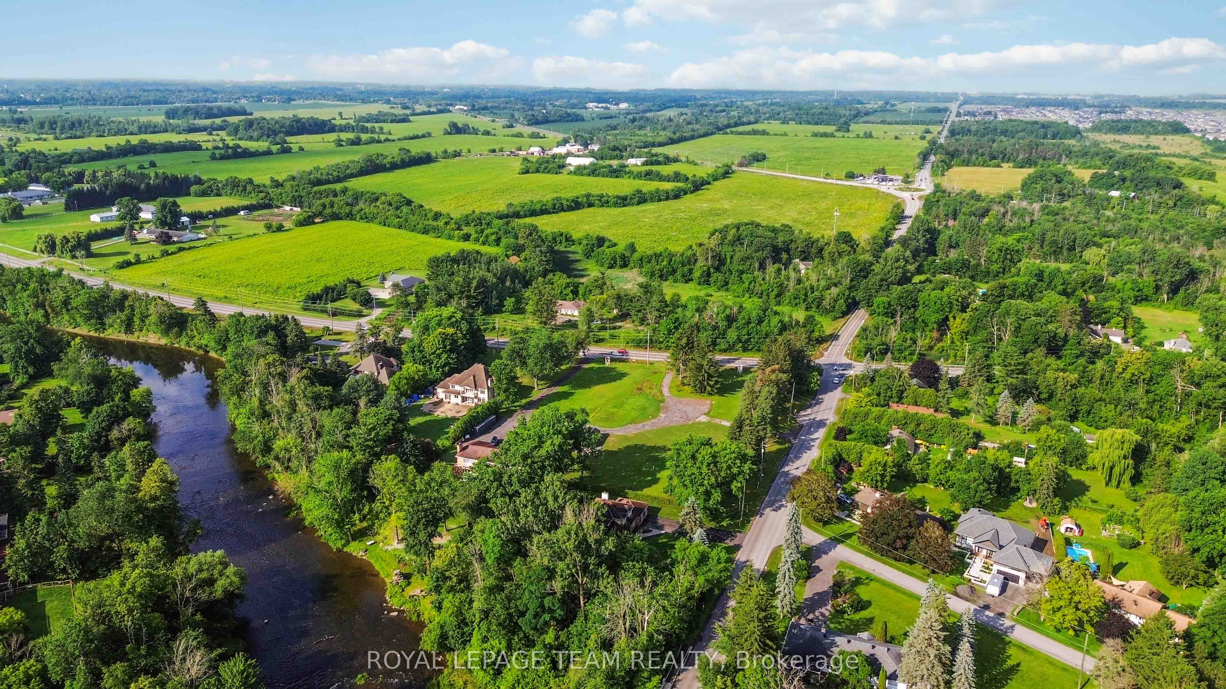 4003 Rideau Valley Drive N Property Photo 11