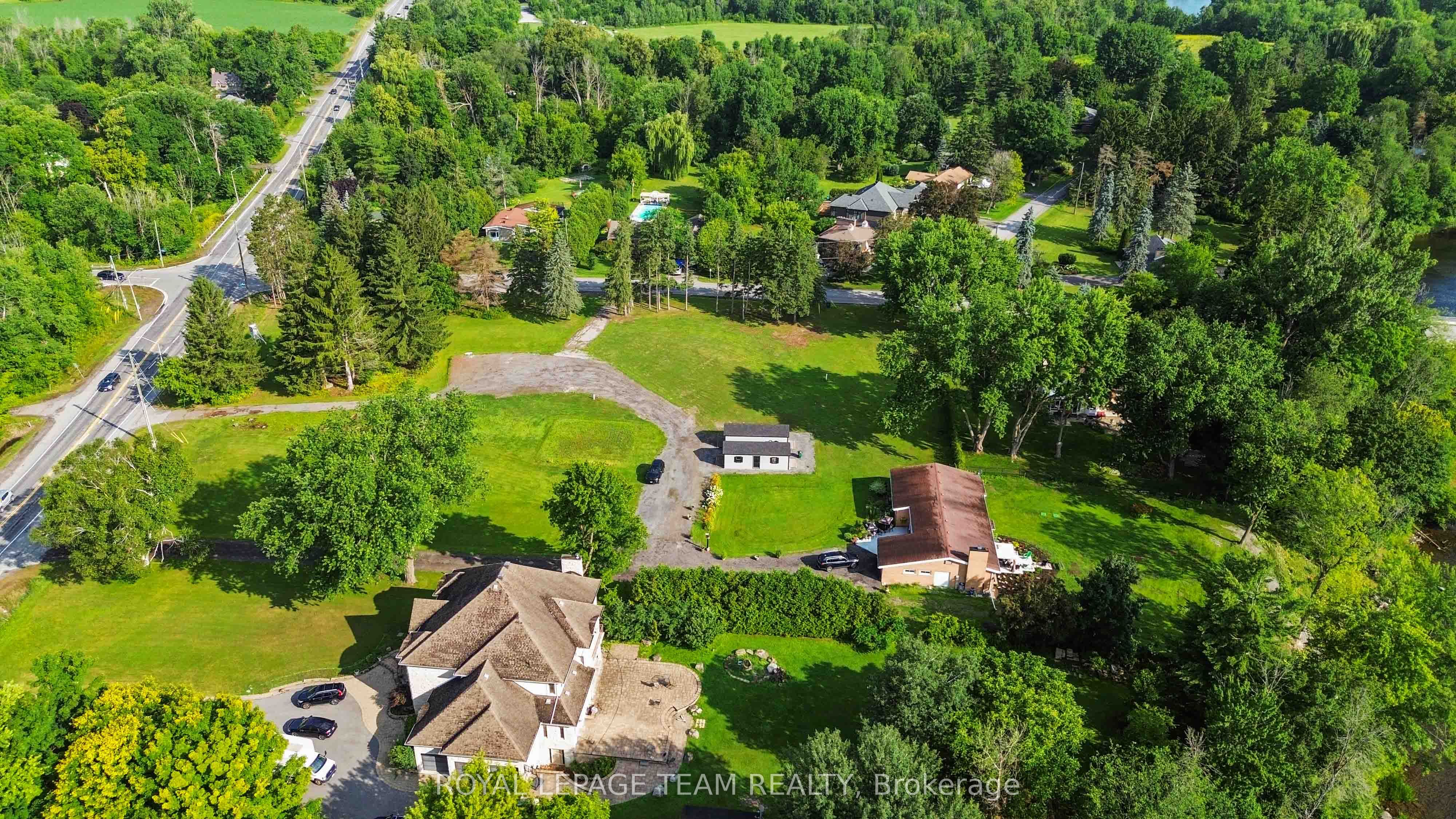 4003 Rideau Valley Drive N Property Photo 13