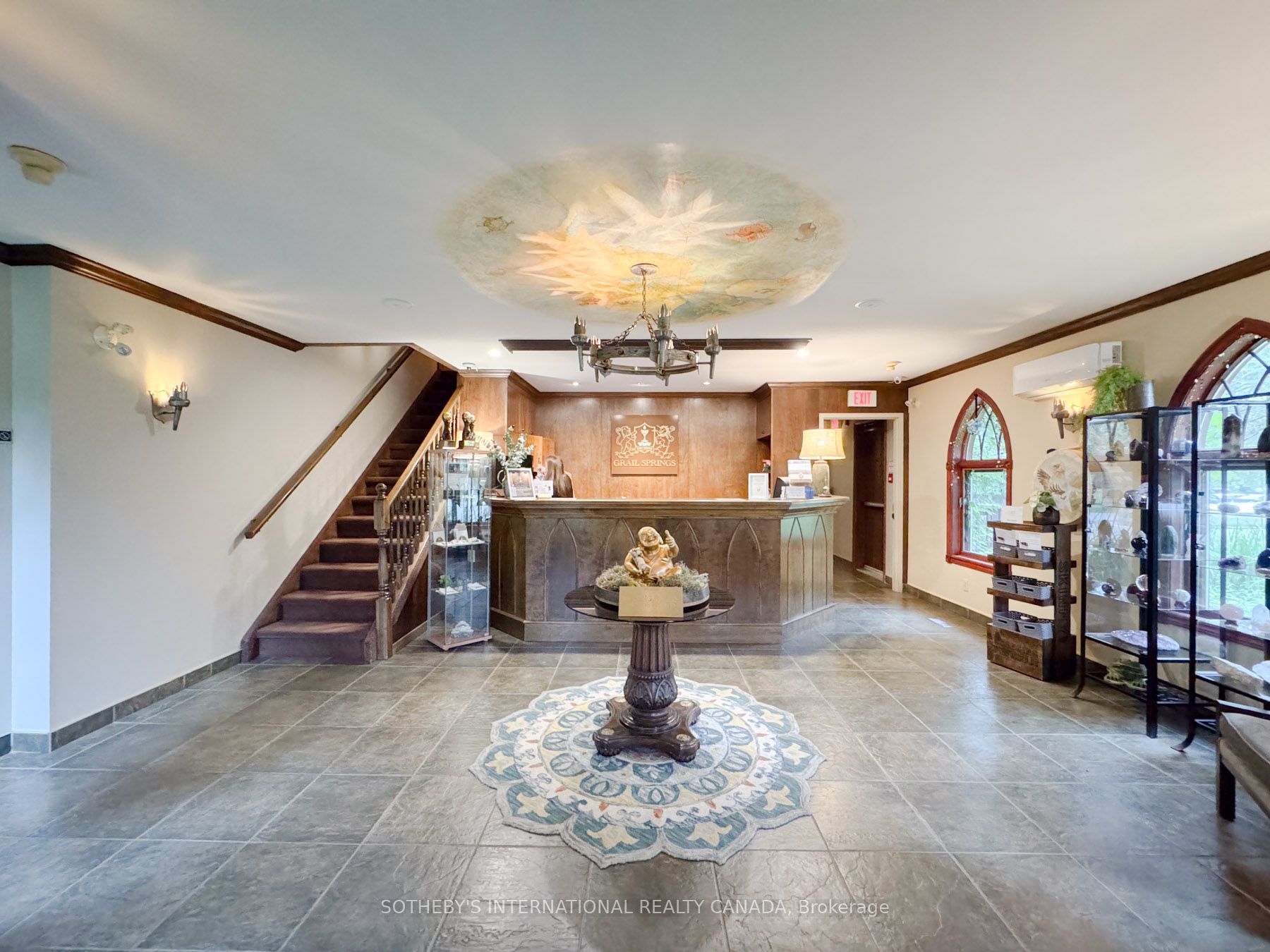 2004a Property Photo 7