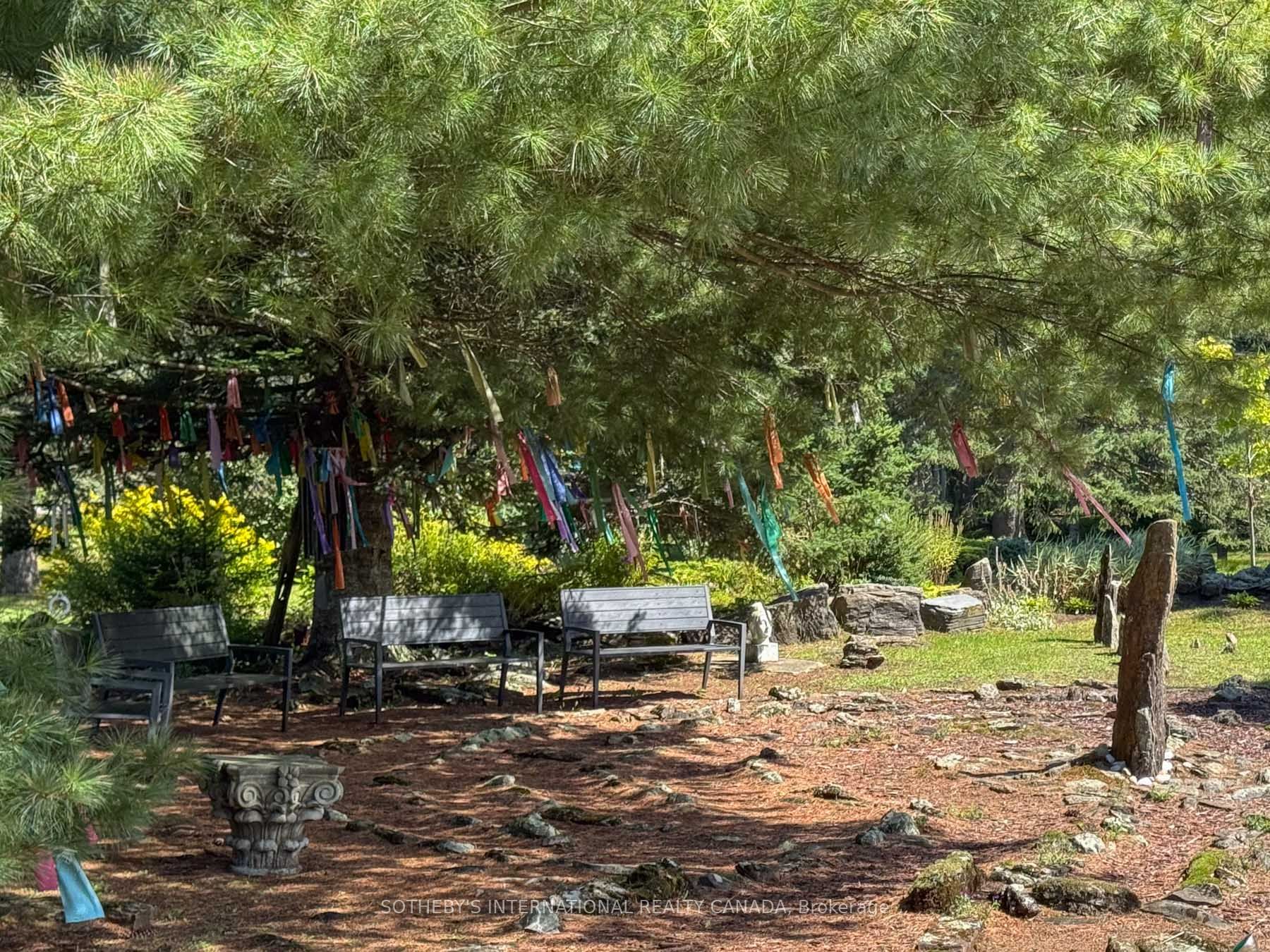 2004a Property Photo 21