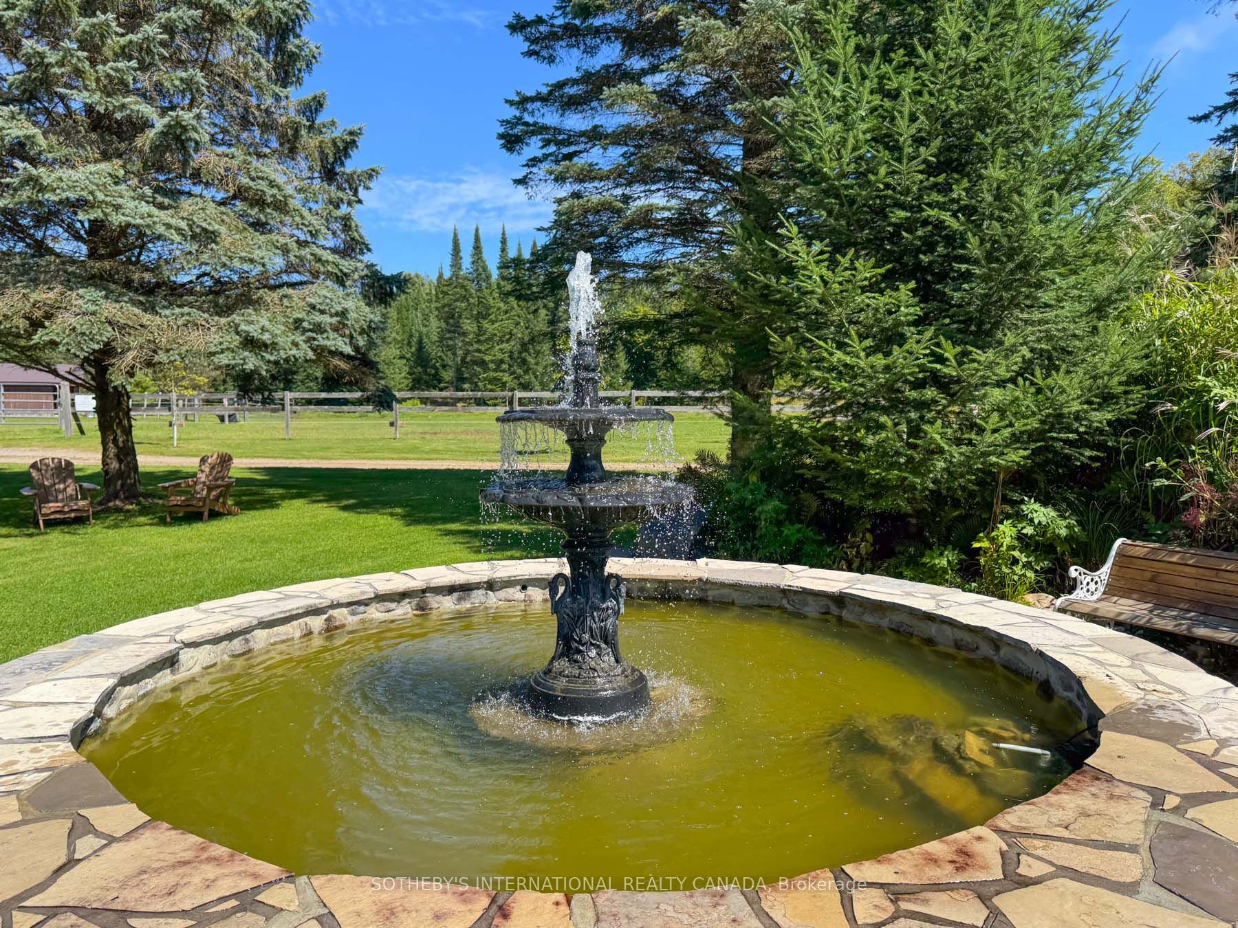 2004a Property Photo 22