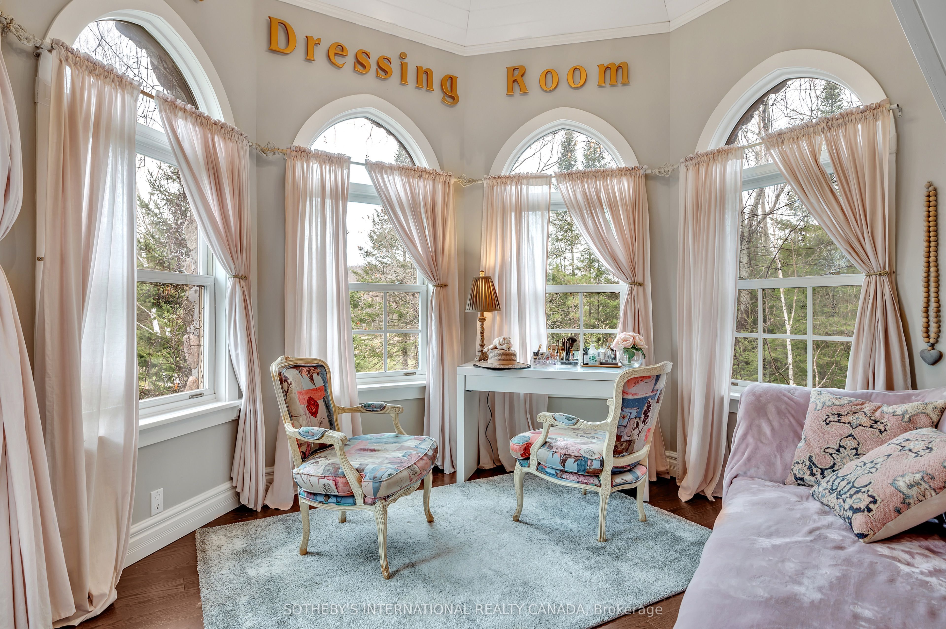 2004a Property Photo 41