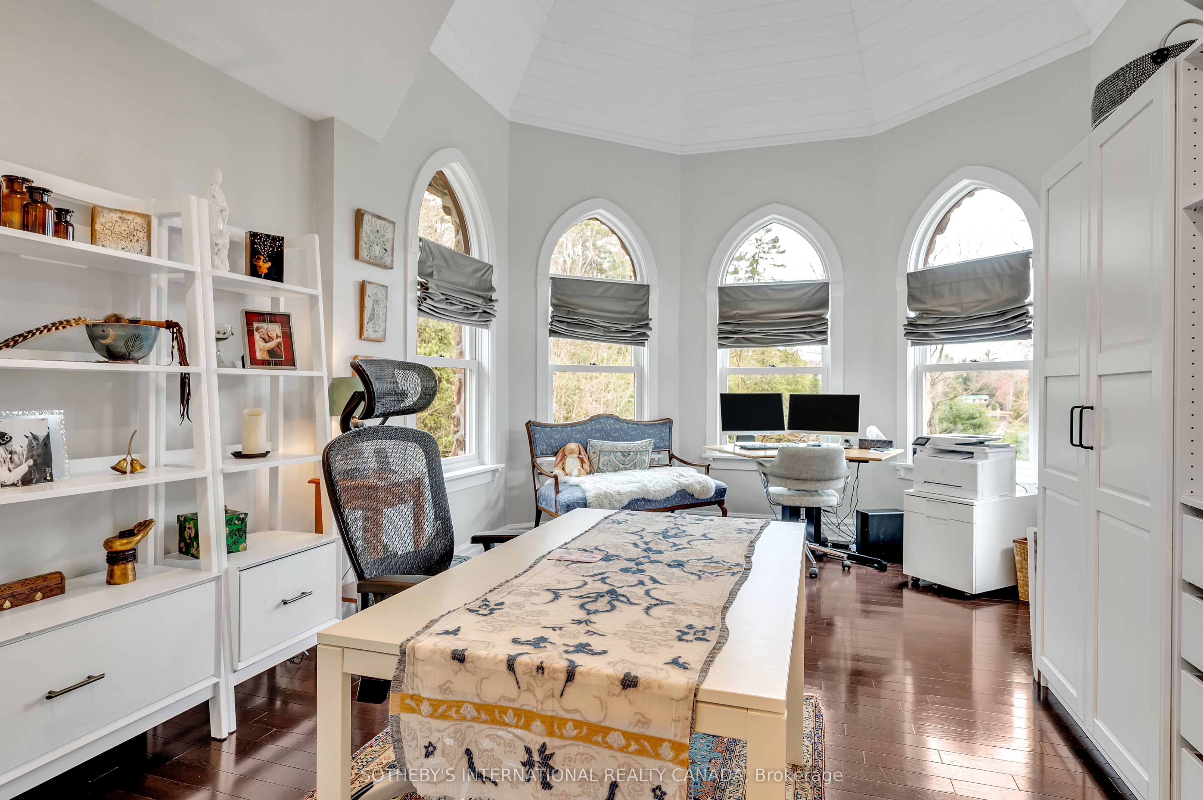 2004a Property Photo 42