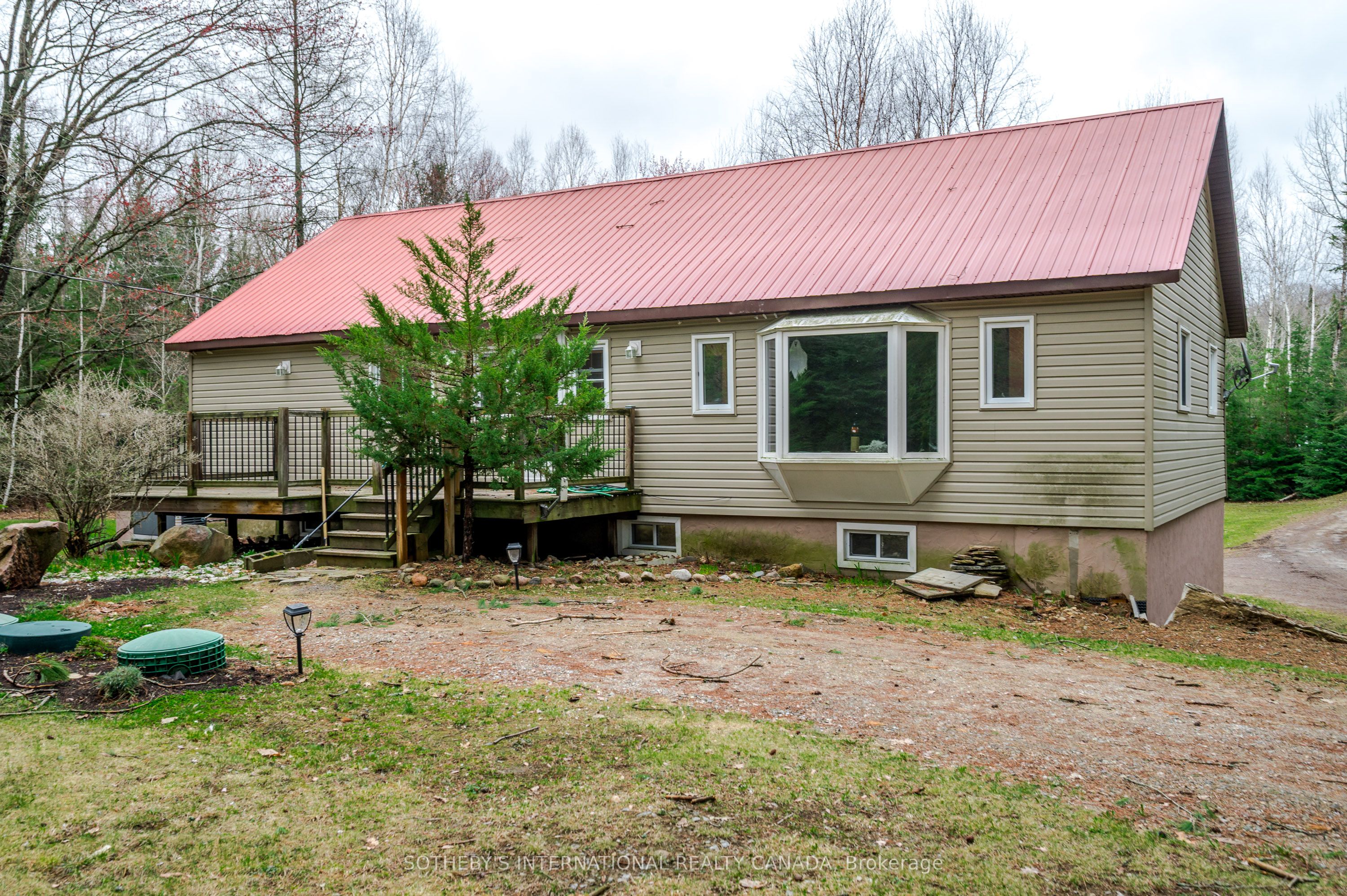 2004a Property Photo 47