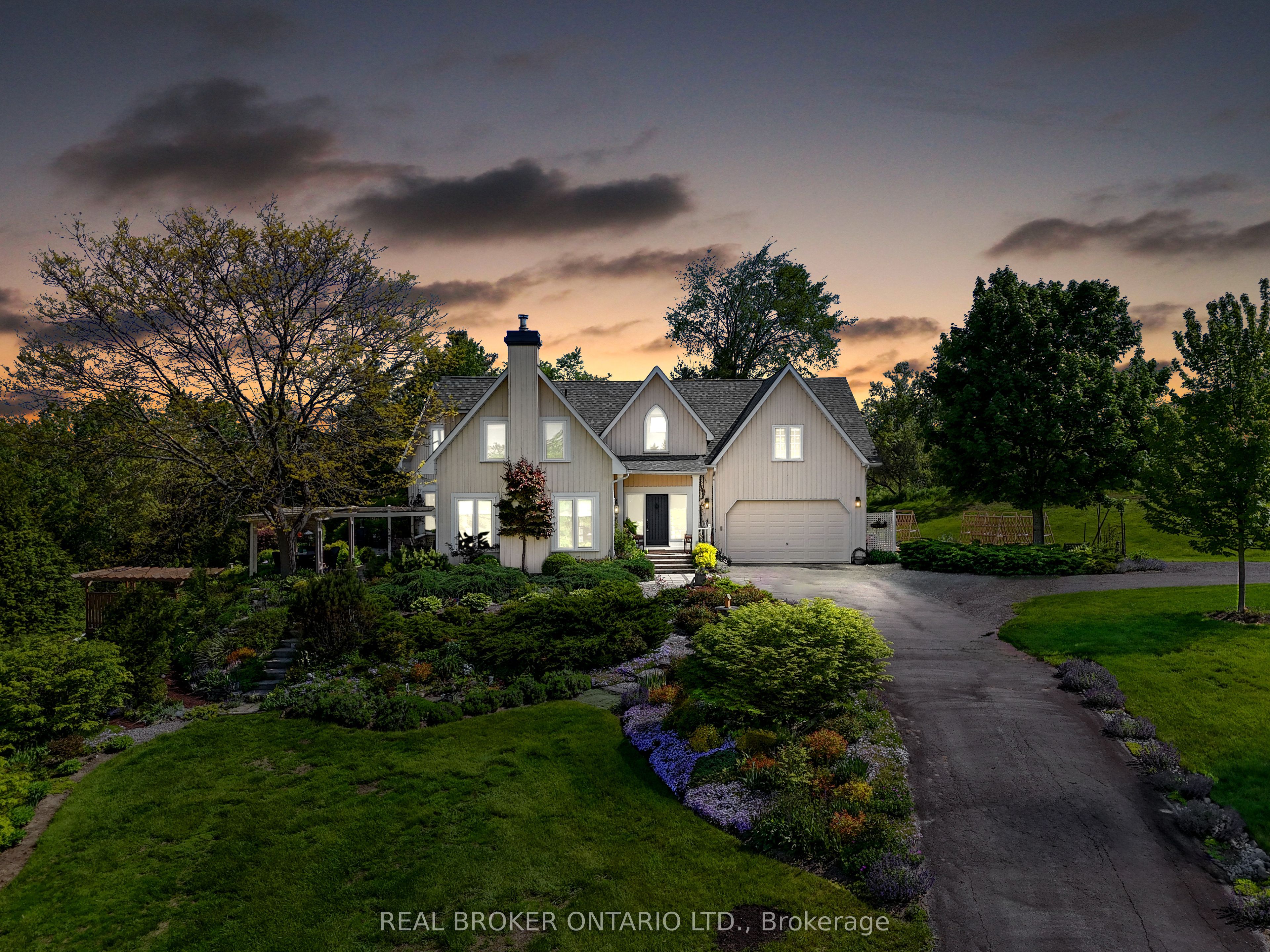 1169 Inglis Road Property Photo 1