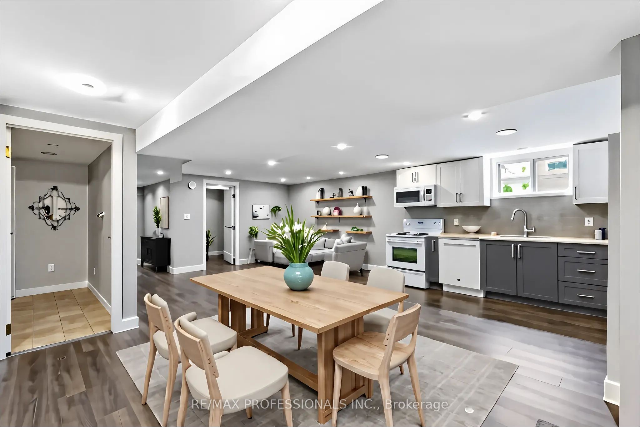 49 Barwood Crescent Lower Property Photo 3