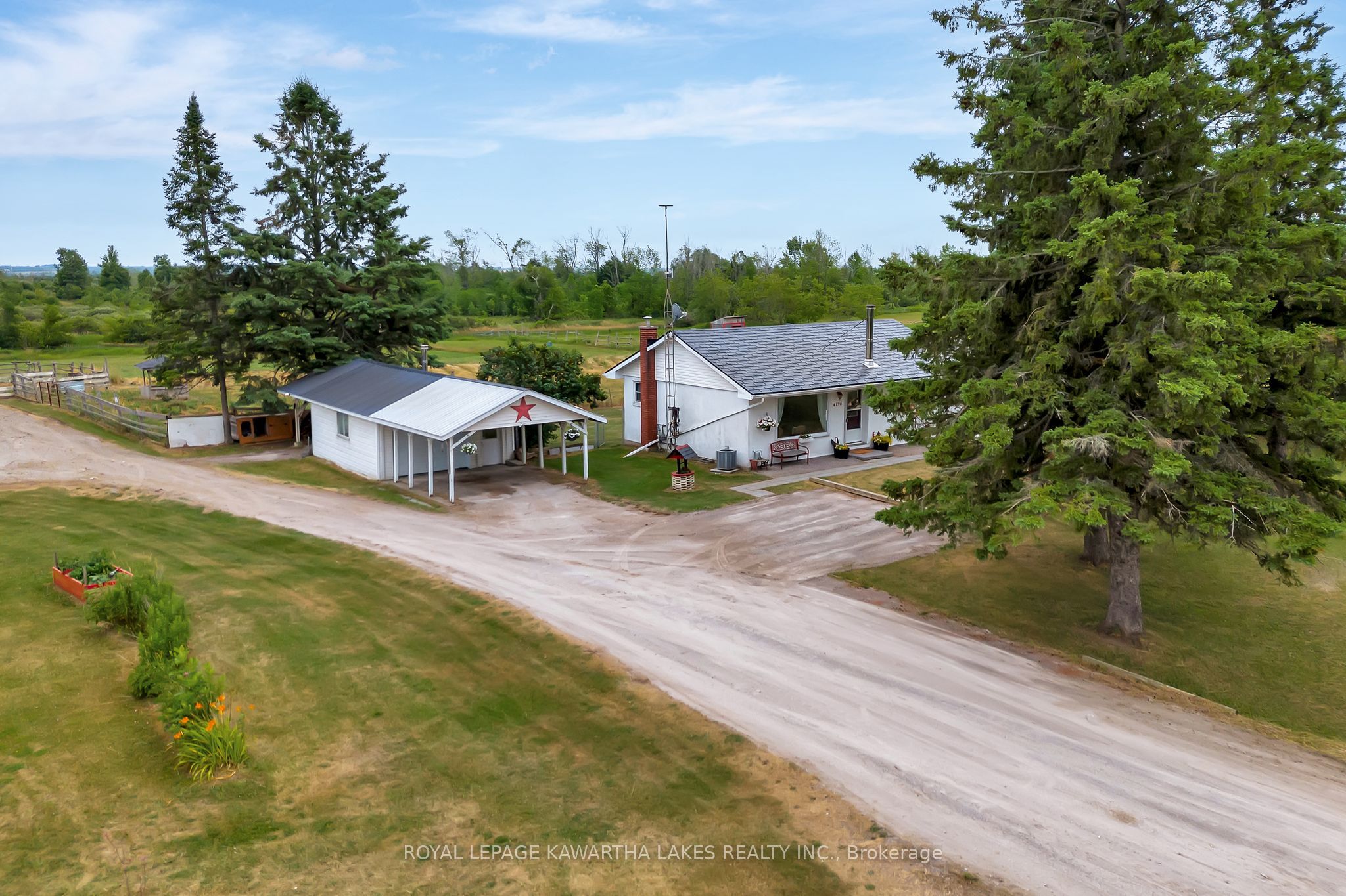 4196 35 Highway N Property Photo 1