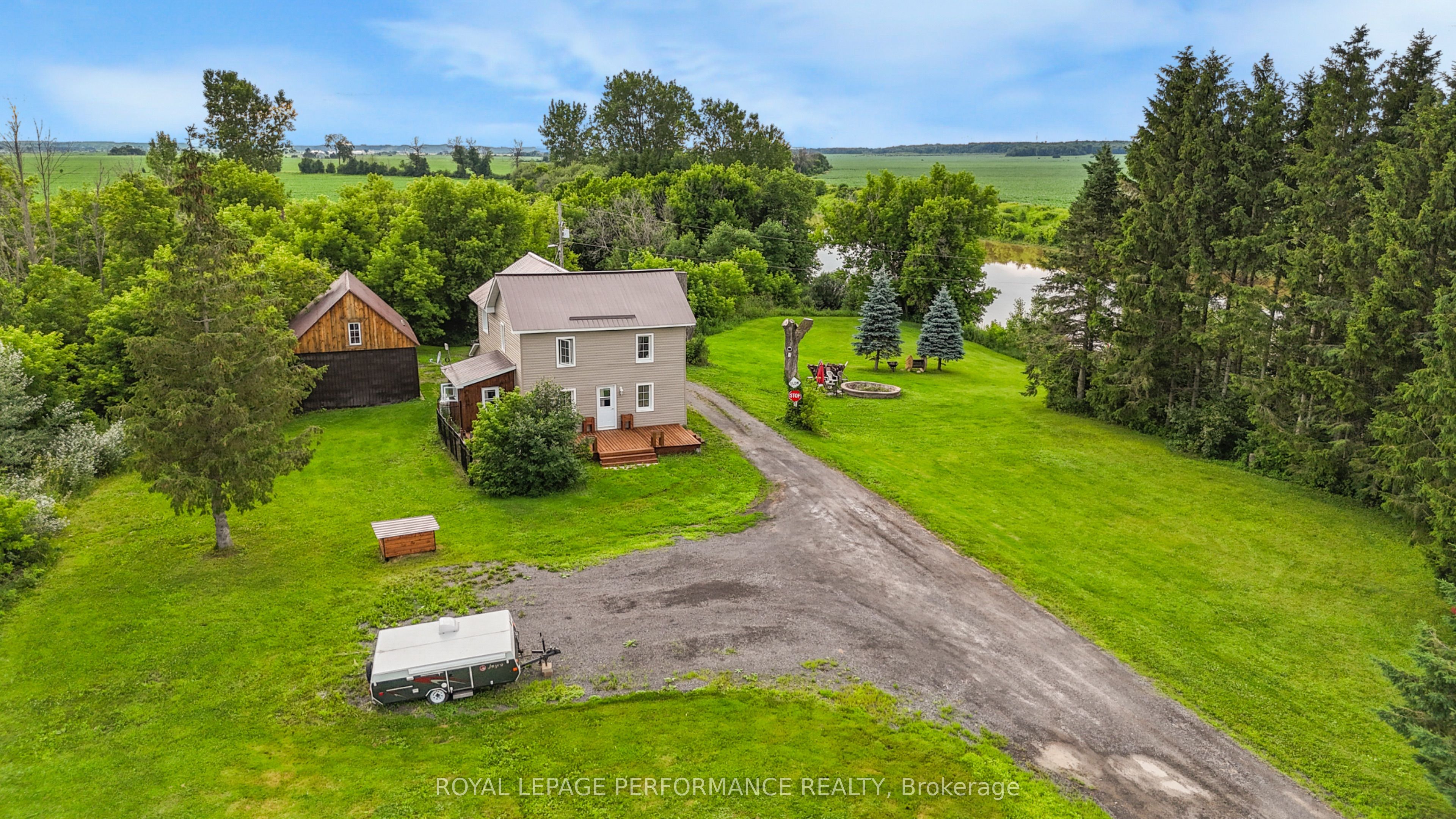 961 Boundary Rd Property Photo 1