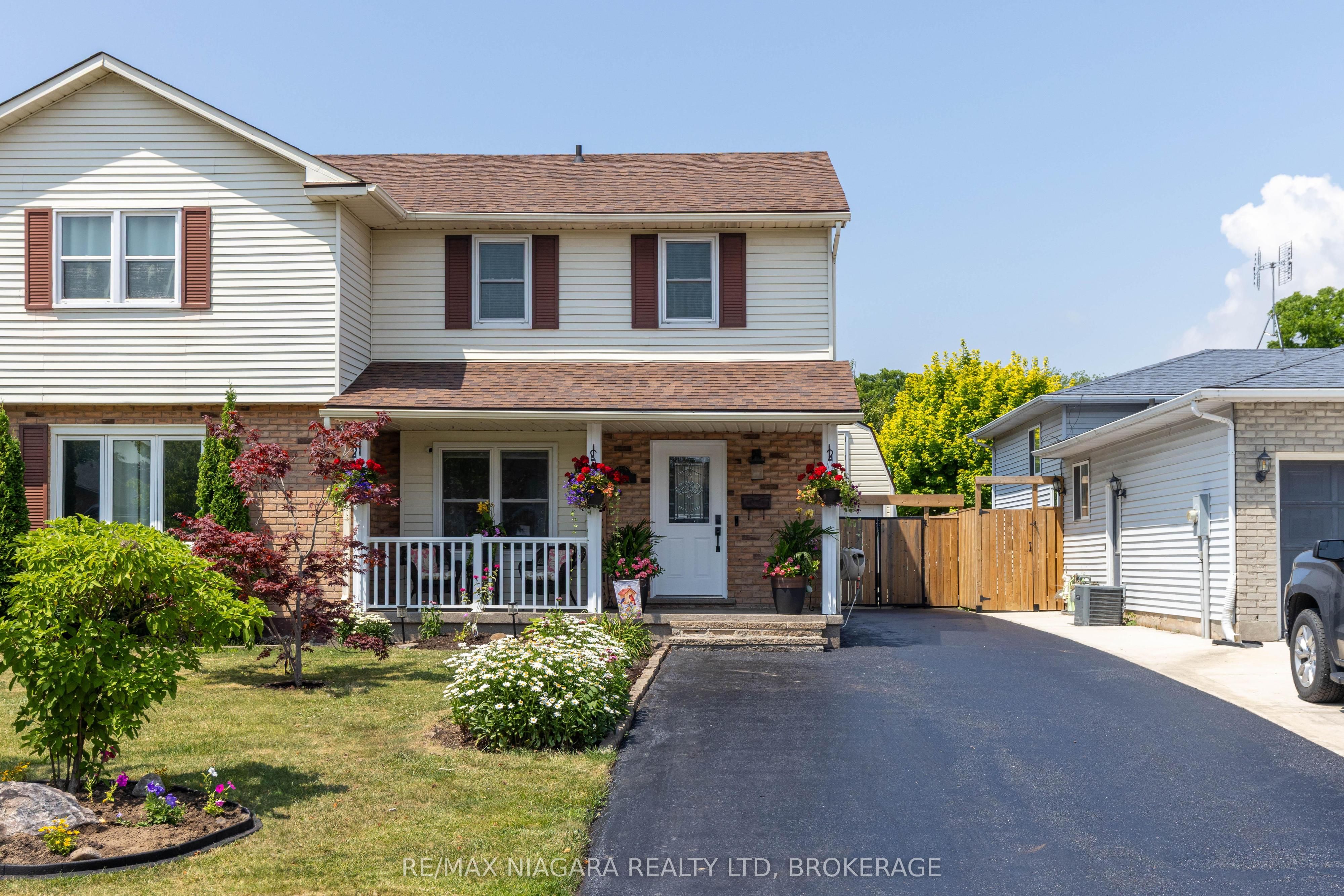 8 Apollo Dr Property Photo 1