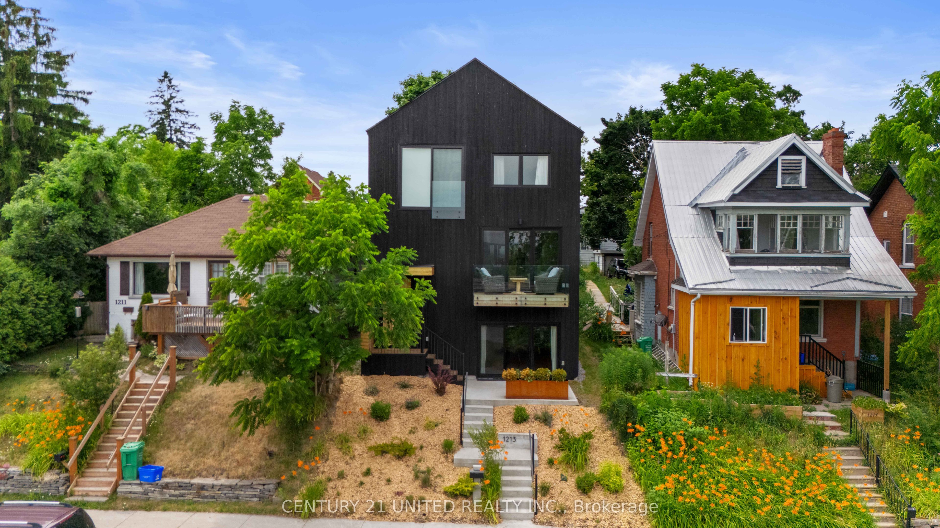 1213 Grandview Avenue Property Photo 1