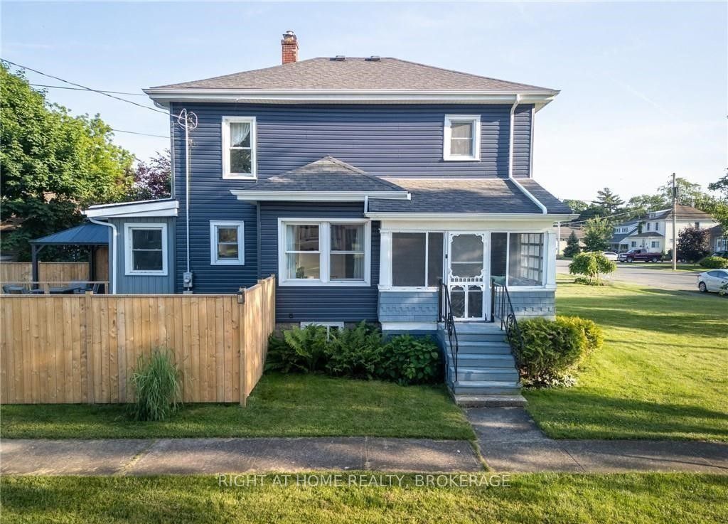 129 Forest Ave Property Photo 1