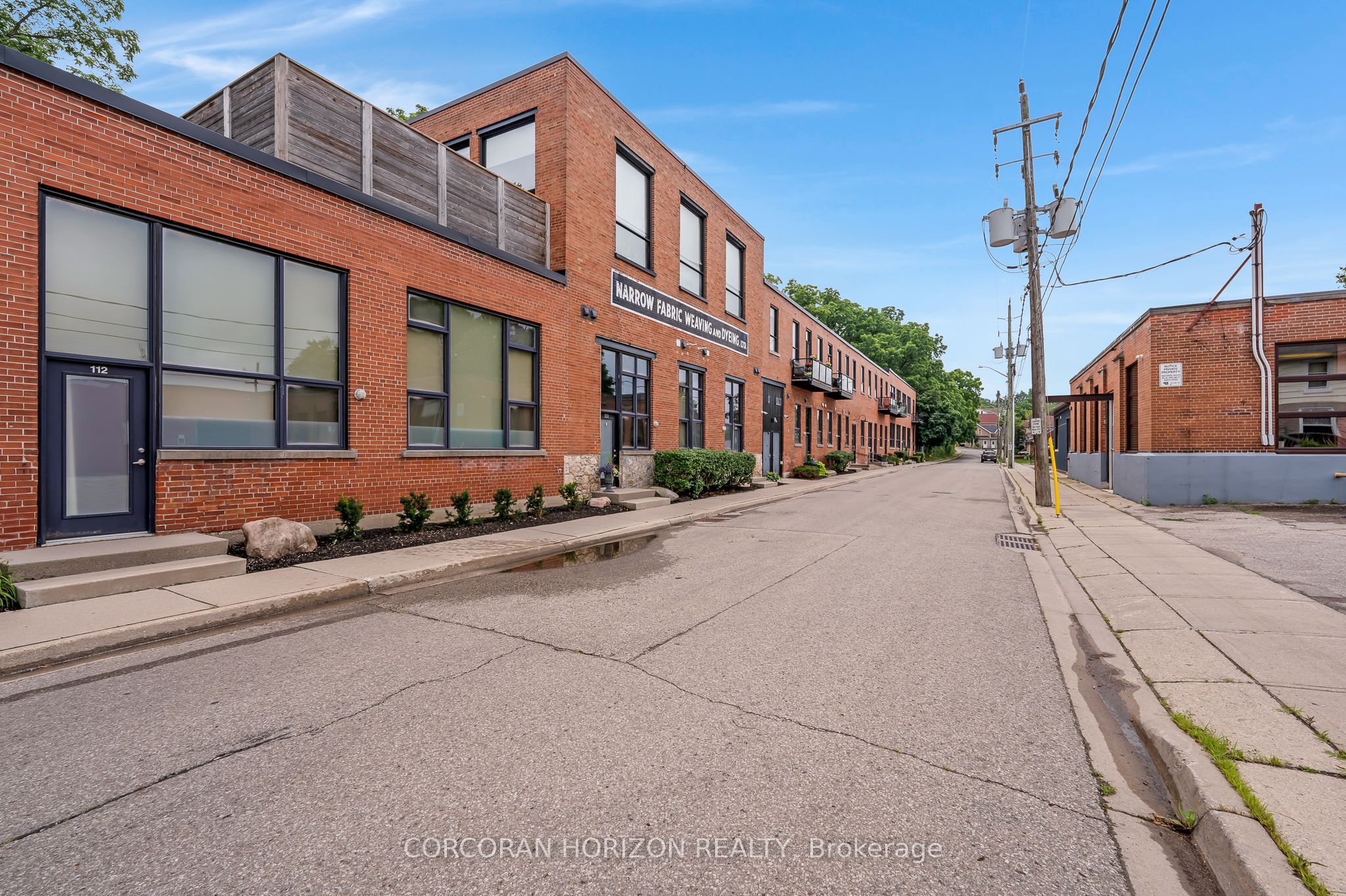 85 Spruce St Property Photo 1