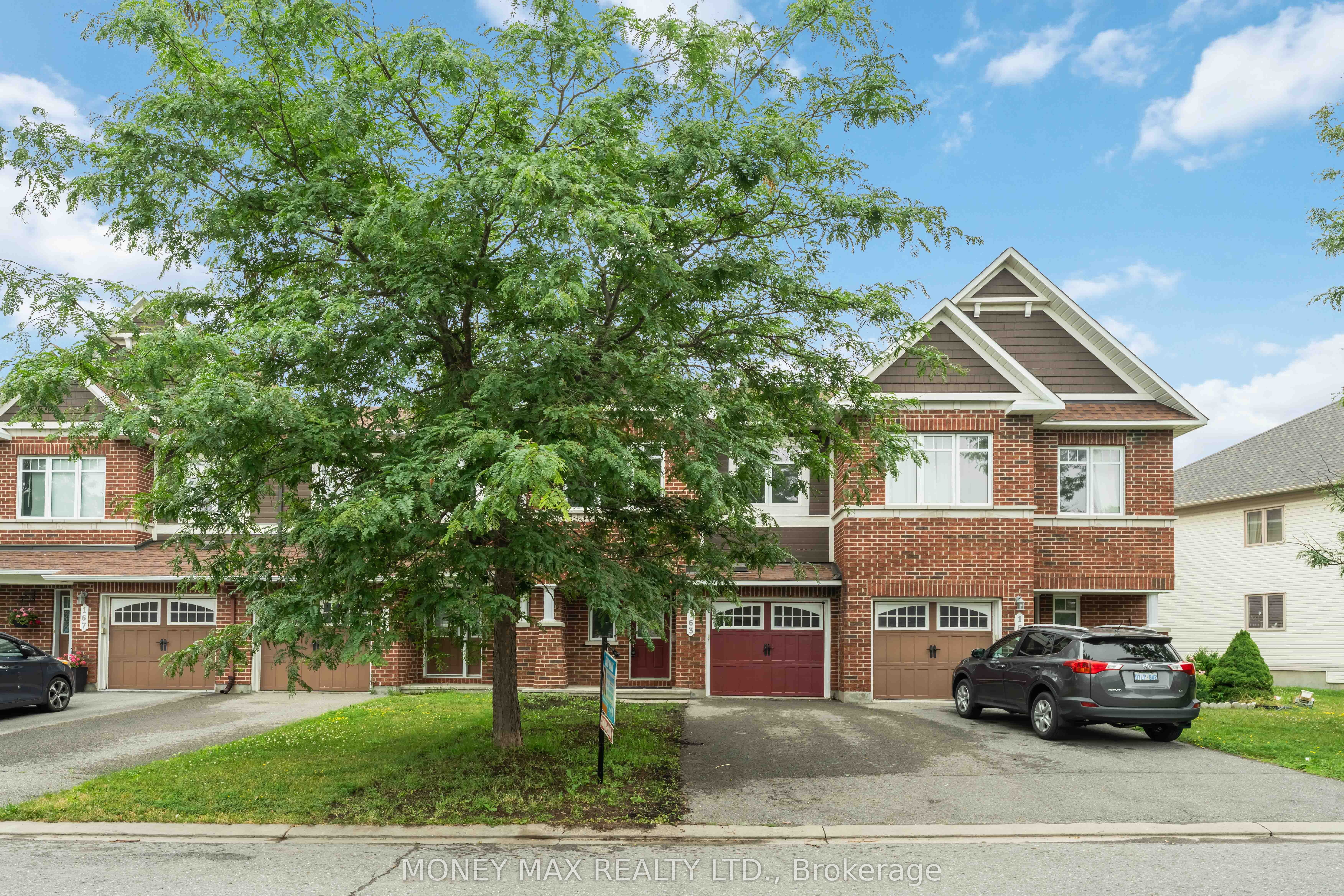 163 Garrity Crescent Property Photo 1