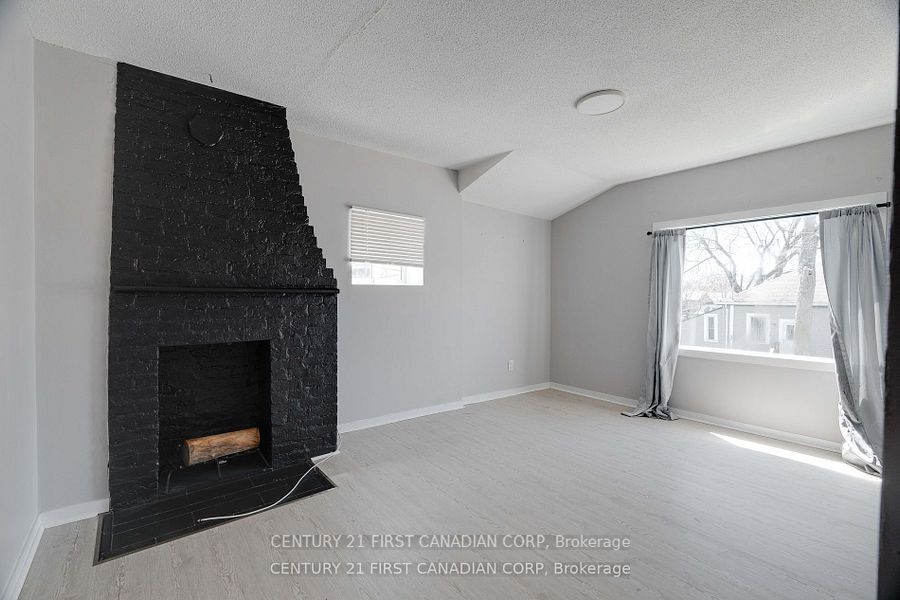 140 Rectory Street Property Photo 6