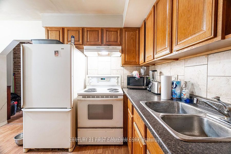 140 Rectory Street Property Photo 11