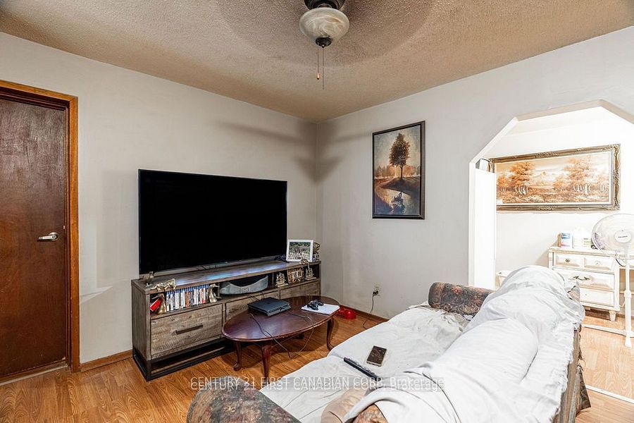 140 Rectory Street Property Photo 12