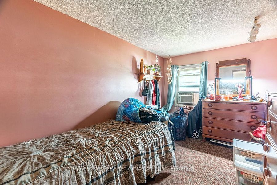 140 Rectory Street Property Photo 18