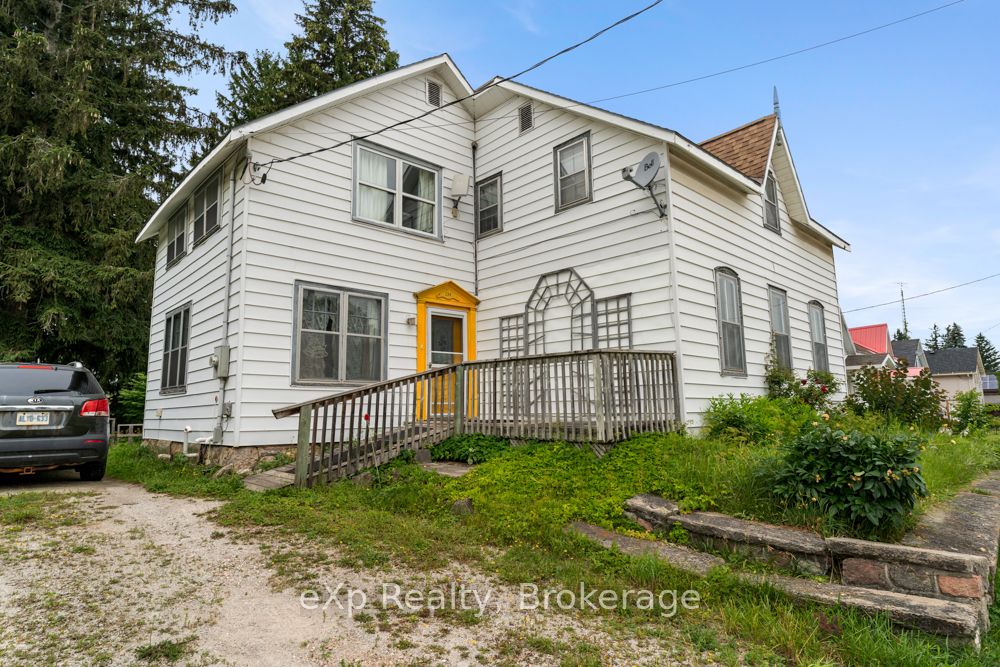 134 Garafraxa Street Property Photo 1