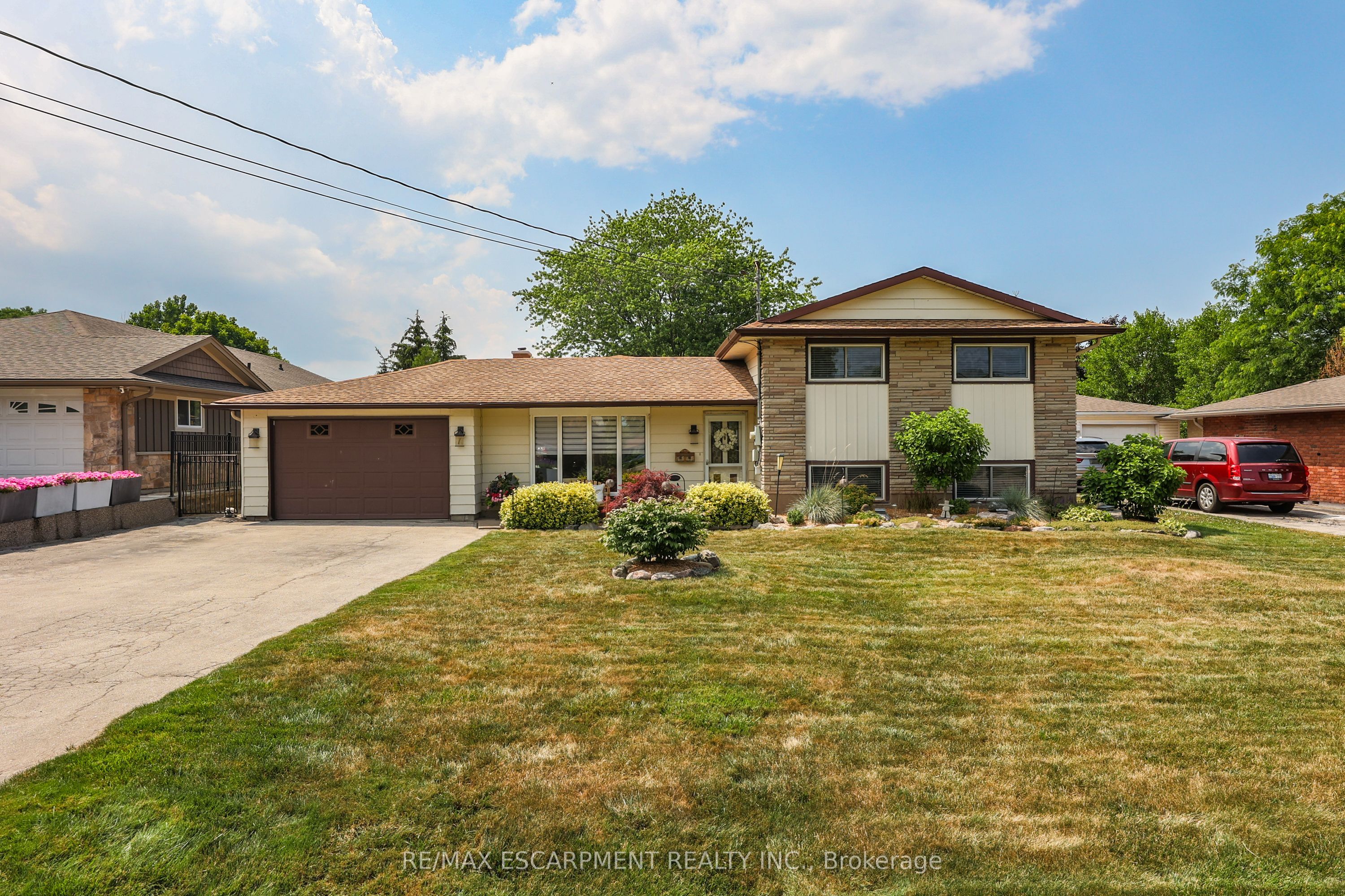 11 Hunter Road Property Photo 1