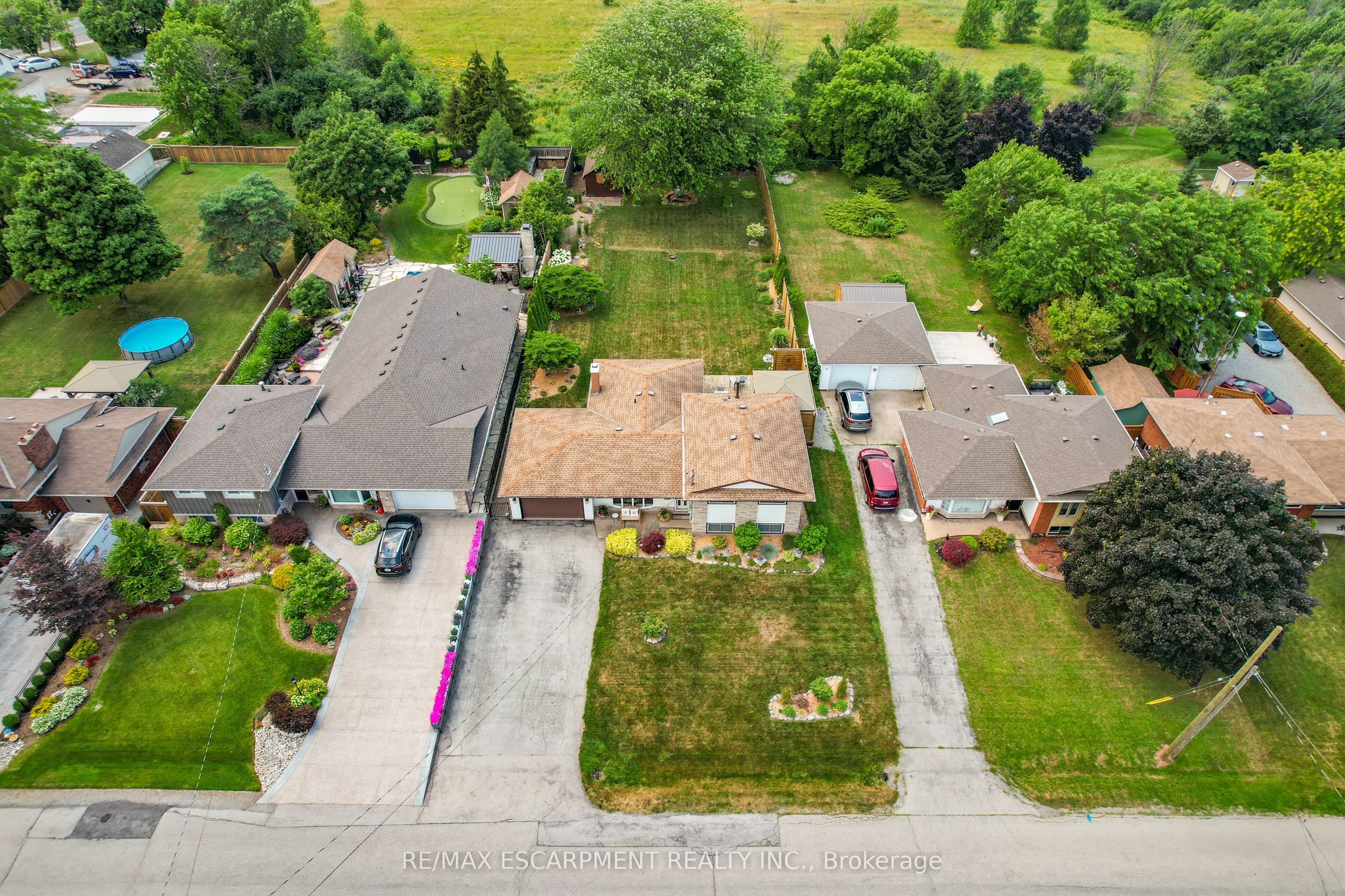 11 Hunter Road Property Photo 3