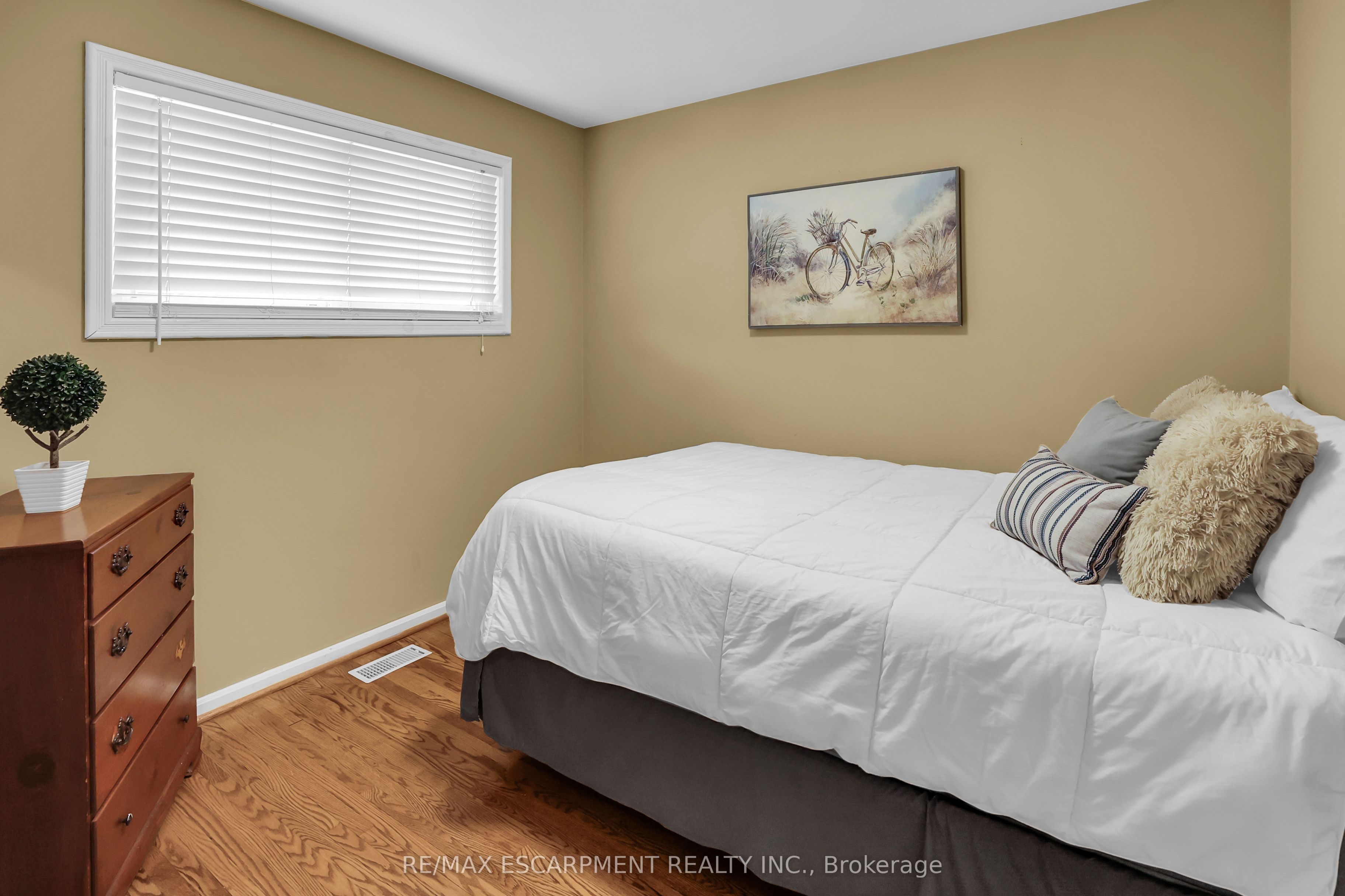 11 Hunter Road Property Photo 18