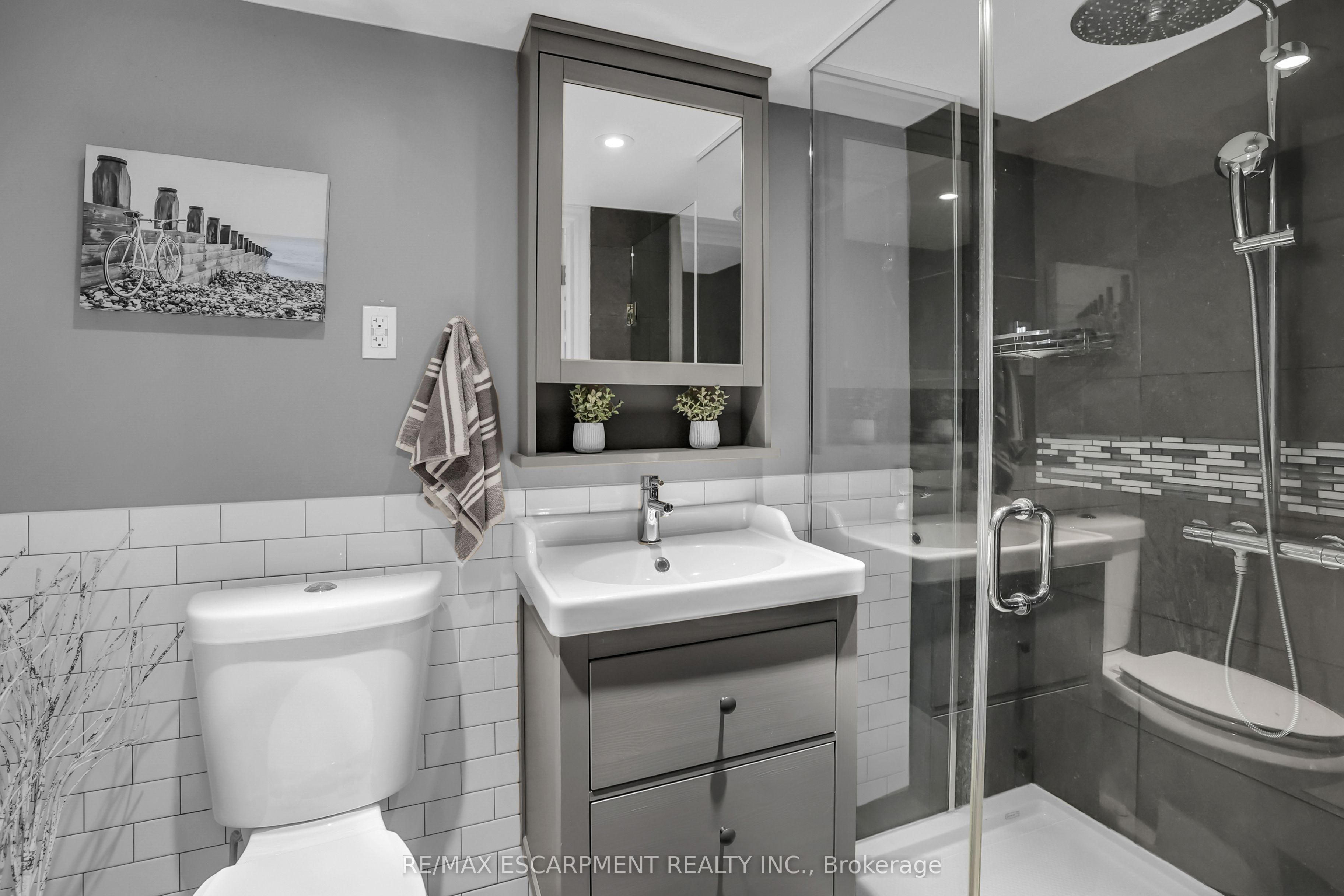 11 Hunter Road Property Photo 23