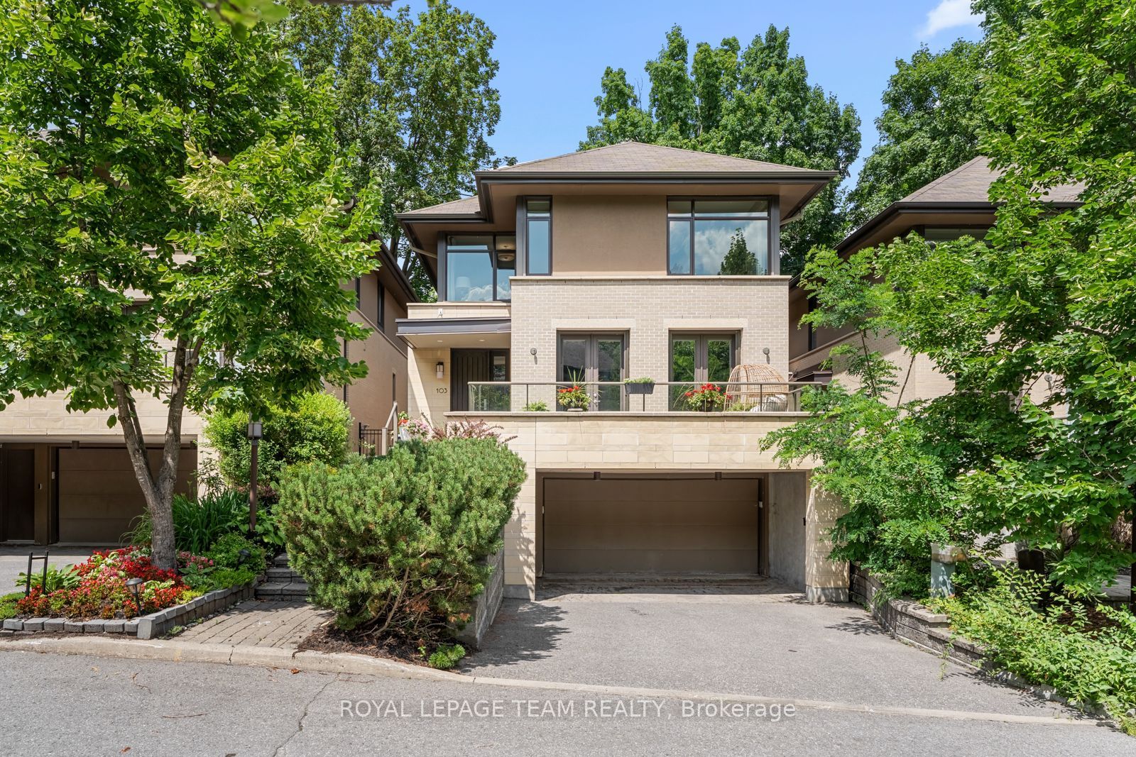 103 Black Maple Private Property Photo 1