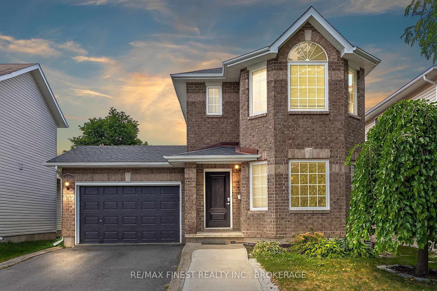 433 Cooke Cres Property Photo 1
