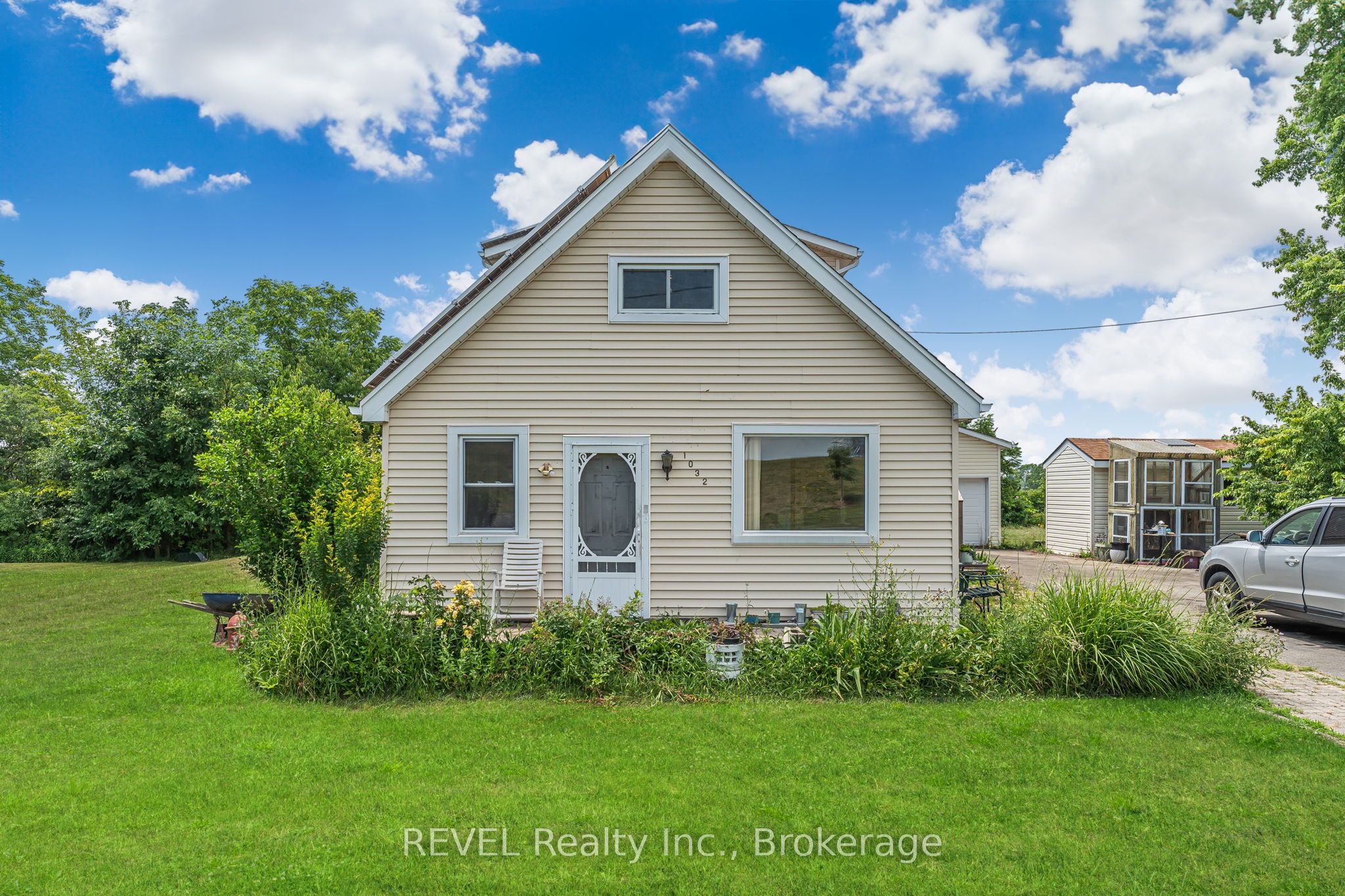 1032 Elm Street Property Photo 1