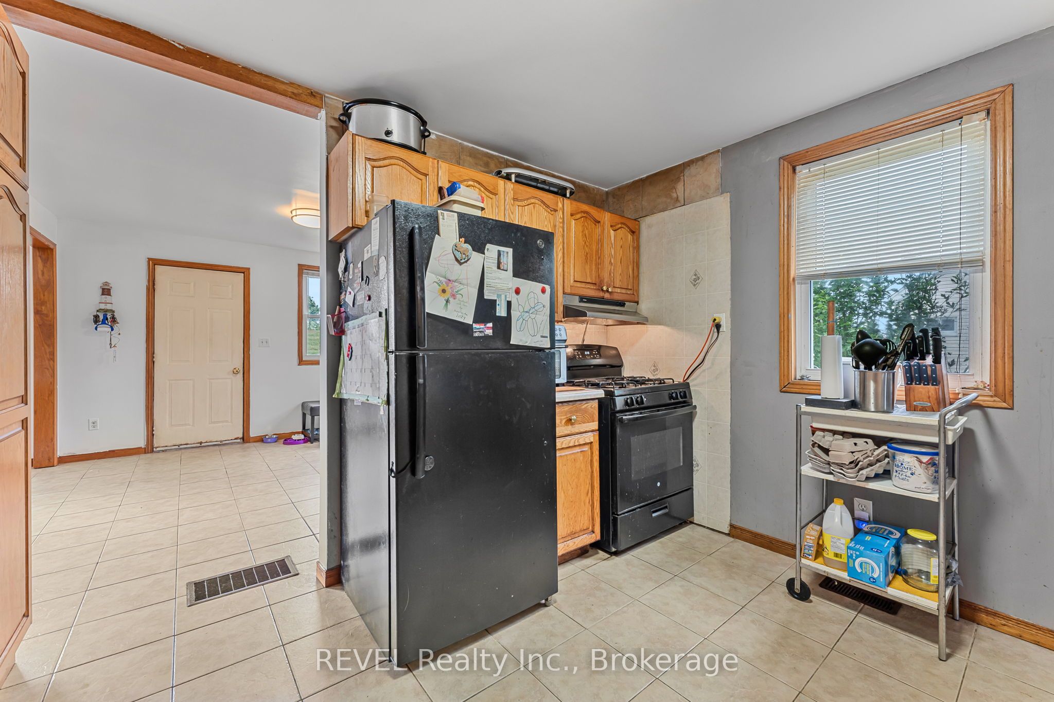 1032 Elm Street Property Photo 10
