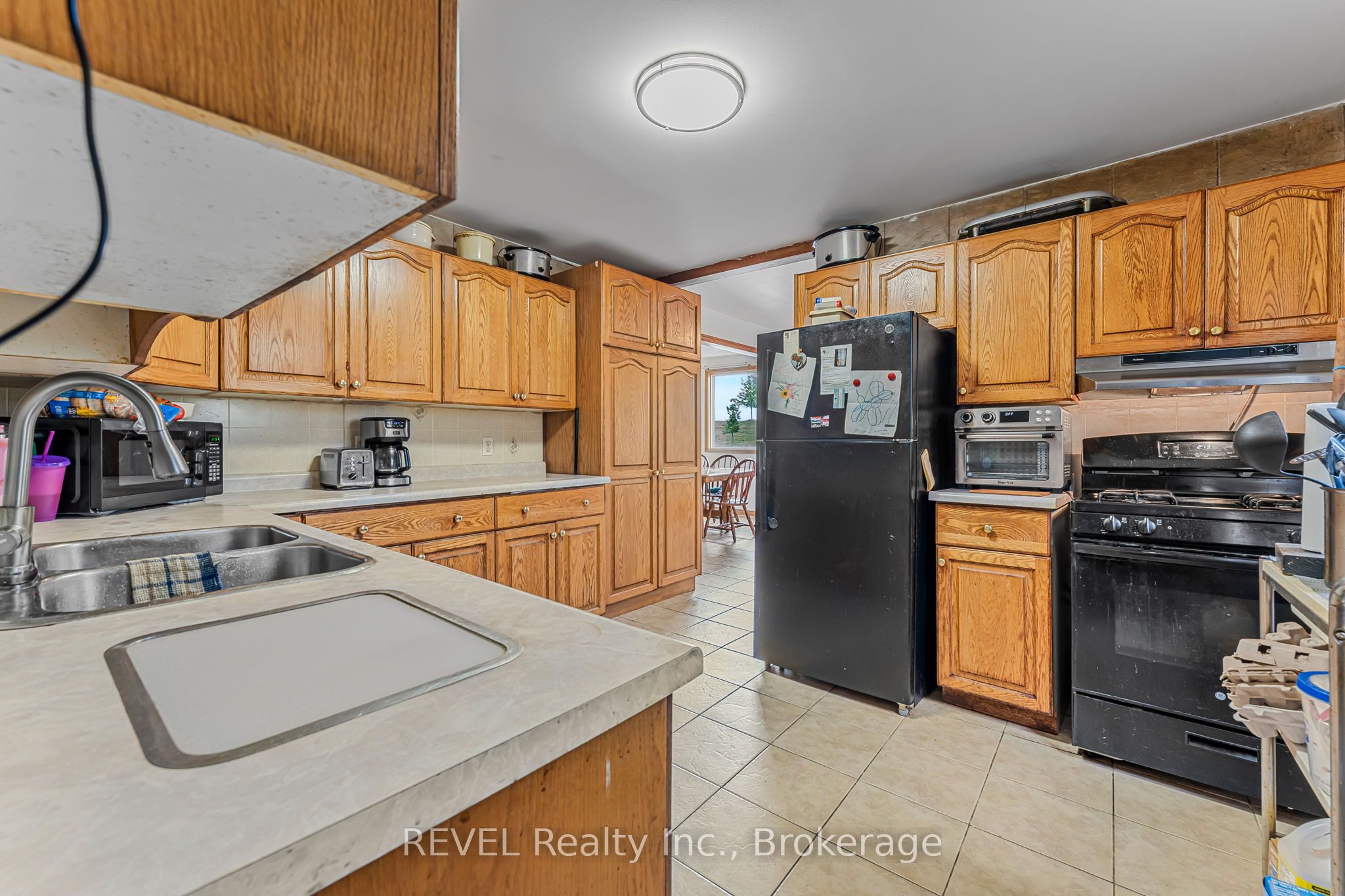 1032 Elm Street Property Photo 11