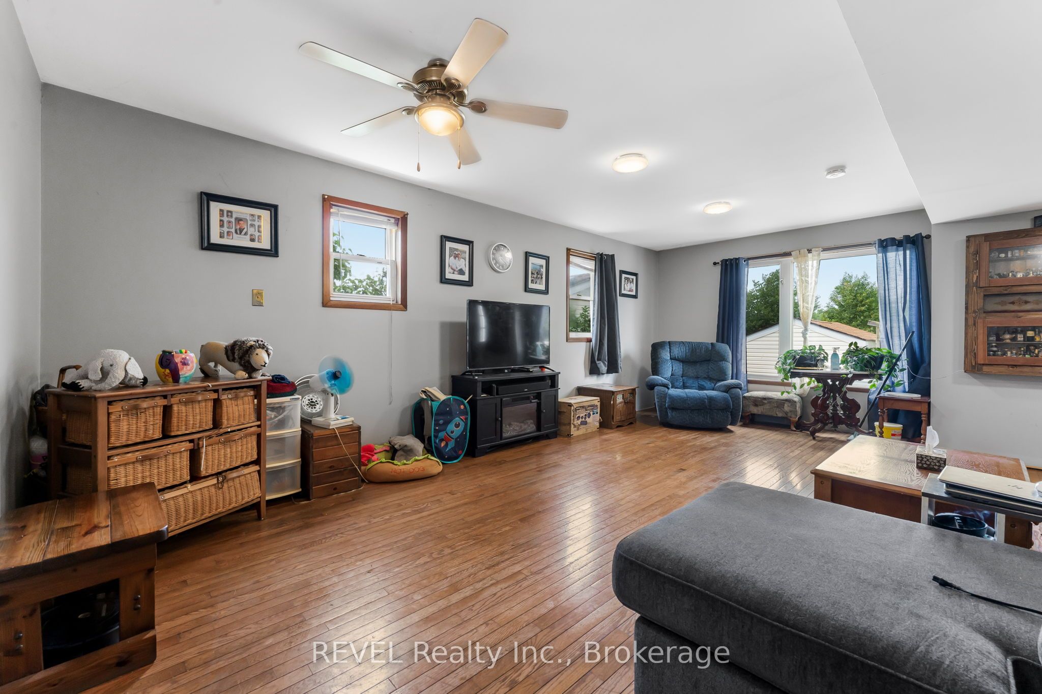 1032 Elm Street Property Photo 13