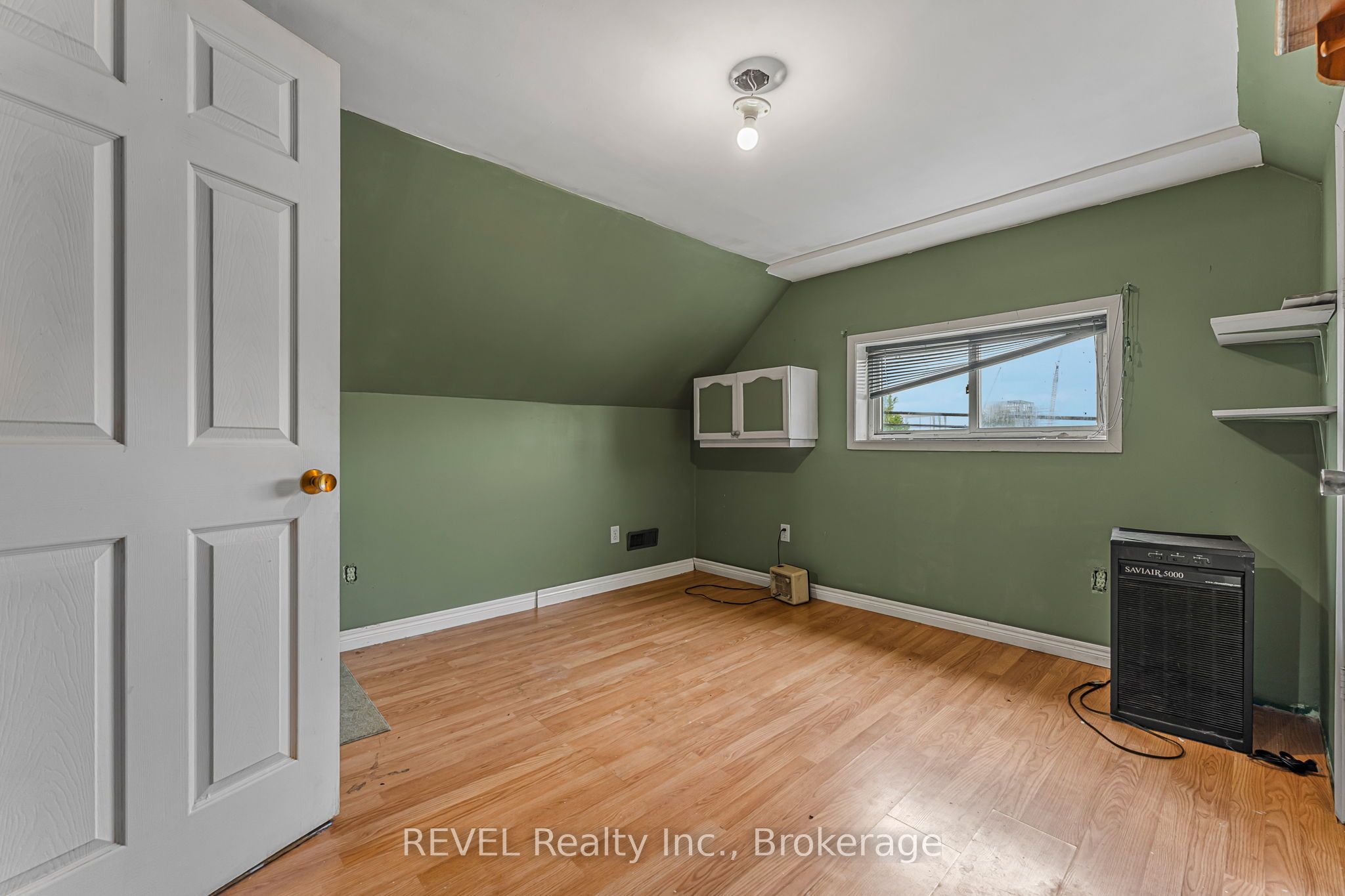 1032 Elm Street Property Photo 19