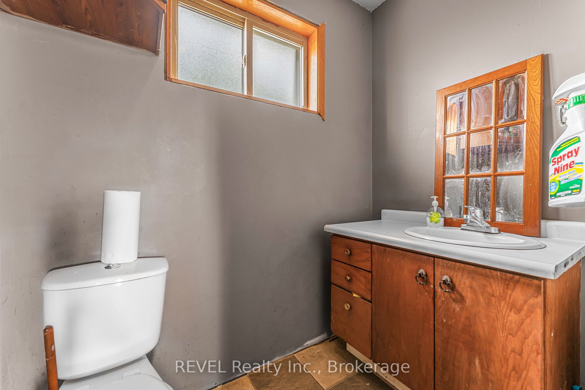 1032 Elm Street Property Photo 24