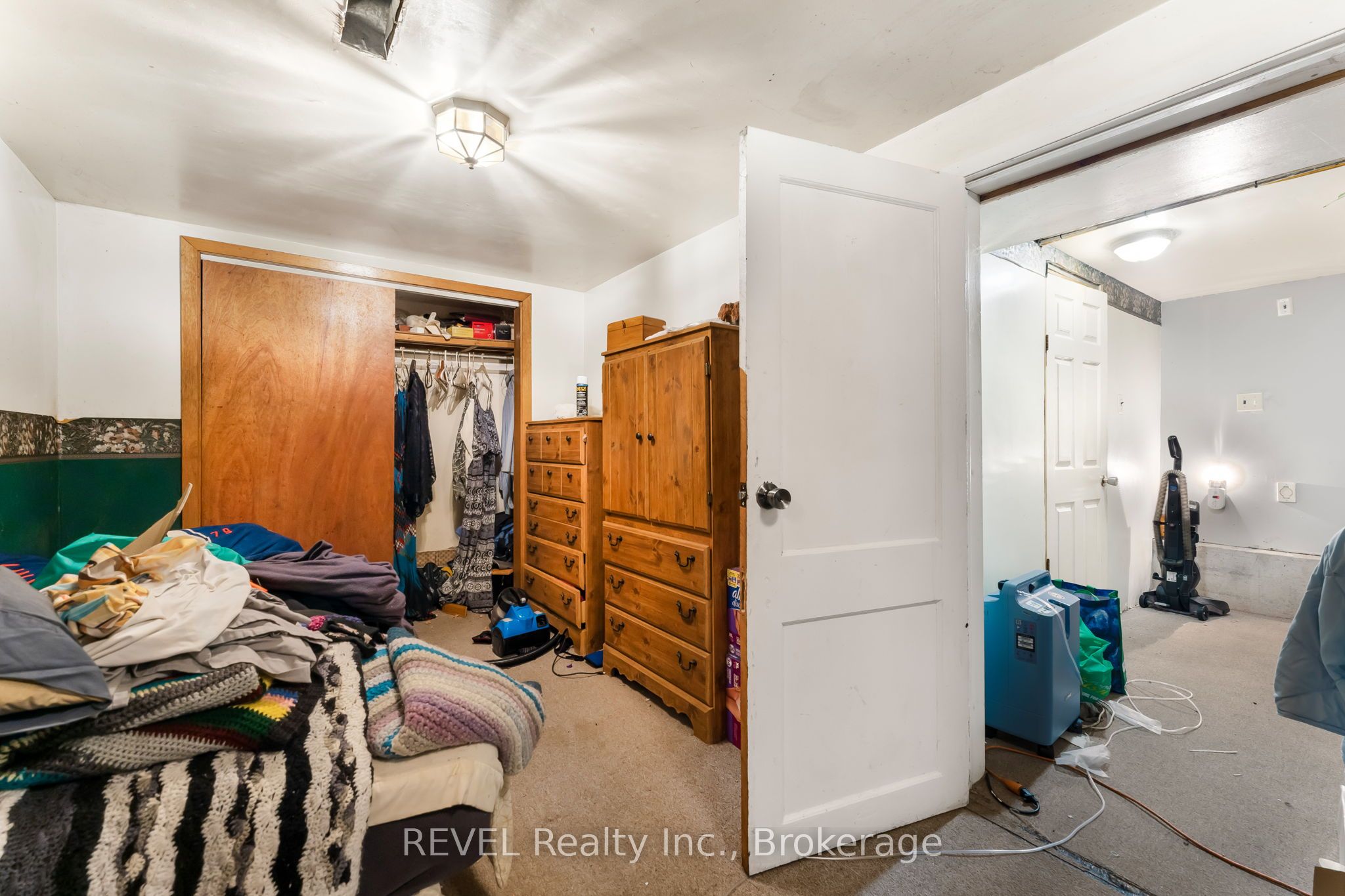 1032 Elm Street Property Photo 28