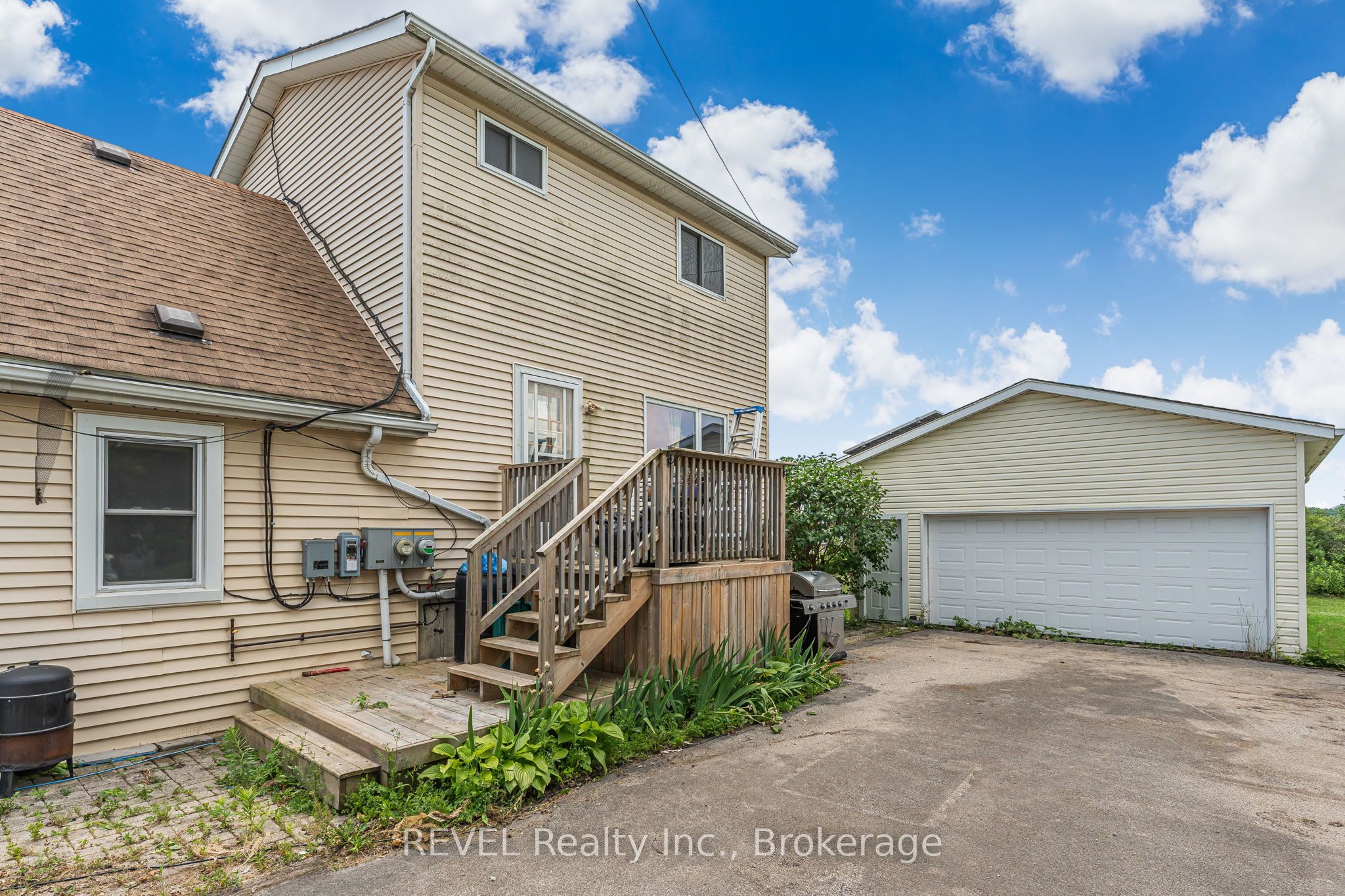 1032 Elm Street Property Photo 29
