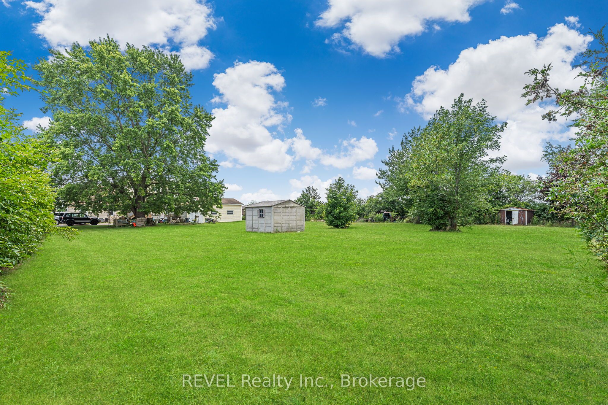 1032 Elm Street Property Photo 32