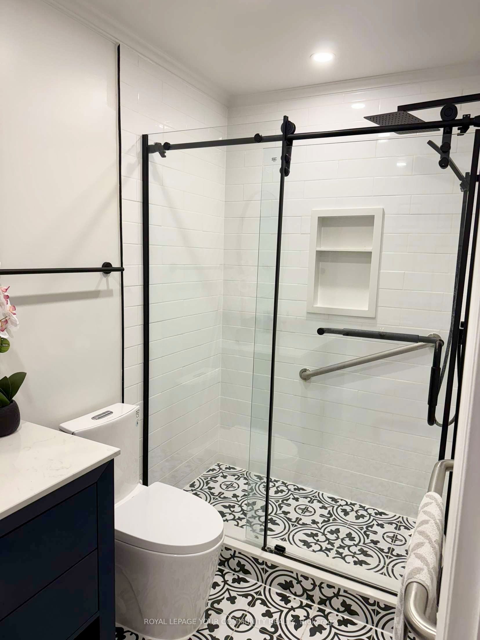 69 Branlyn Crescent Property Photo 10