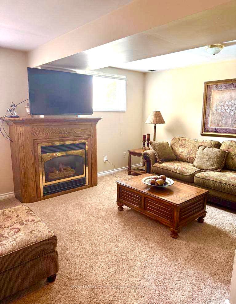 69 Branlyn Crescent Property Photo 16