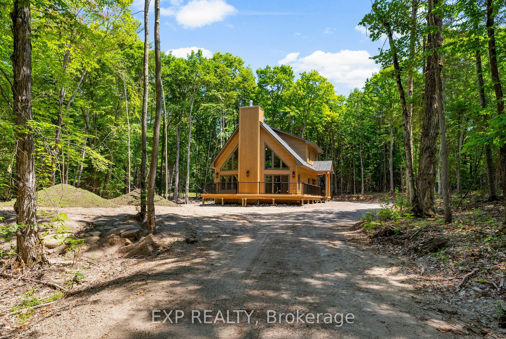 743 Lakewoods Drive Property Photo 2