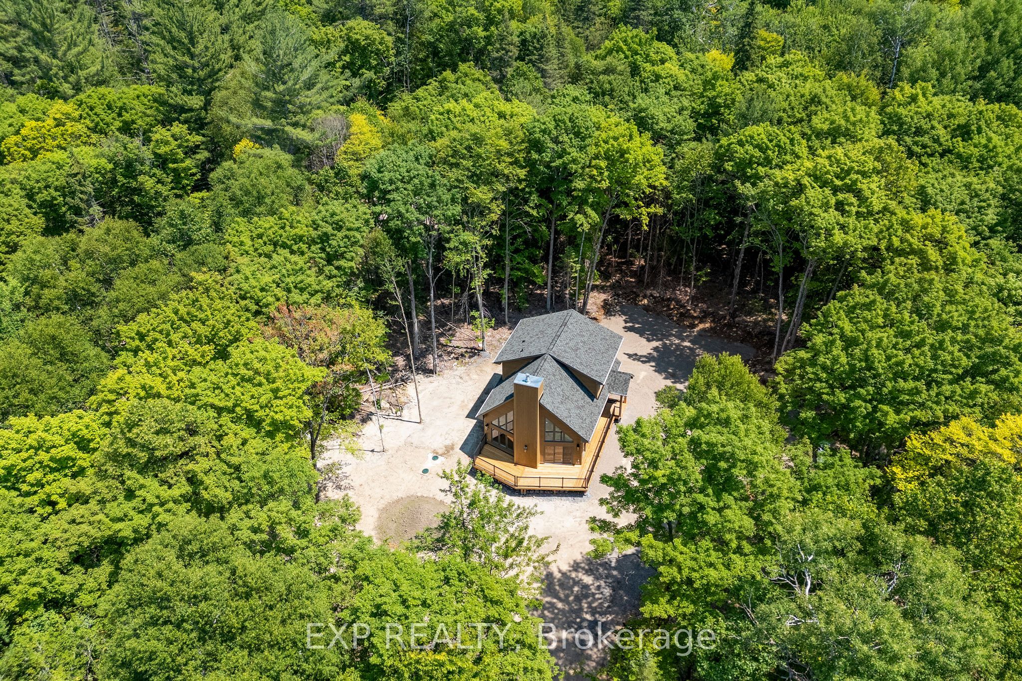 743 Lakewoods Drive Property Photo 4