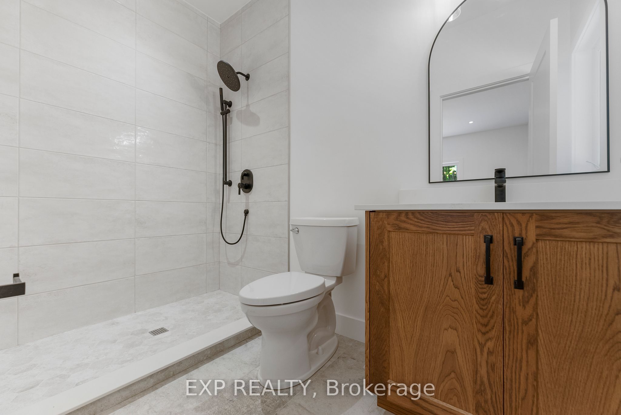 743 Lakewoods Drive Property Photo 33