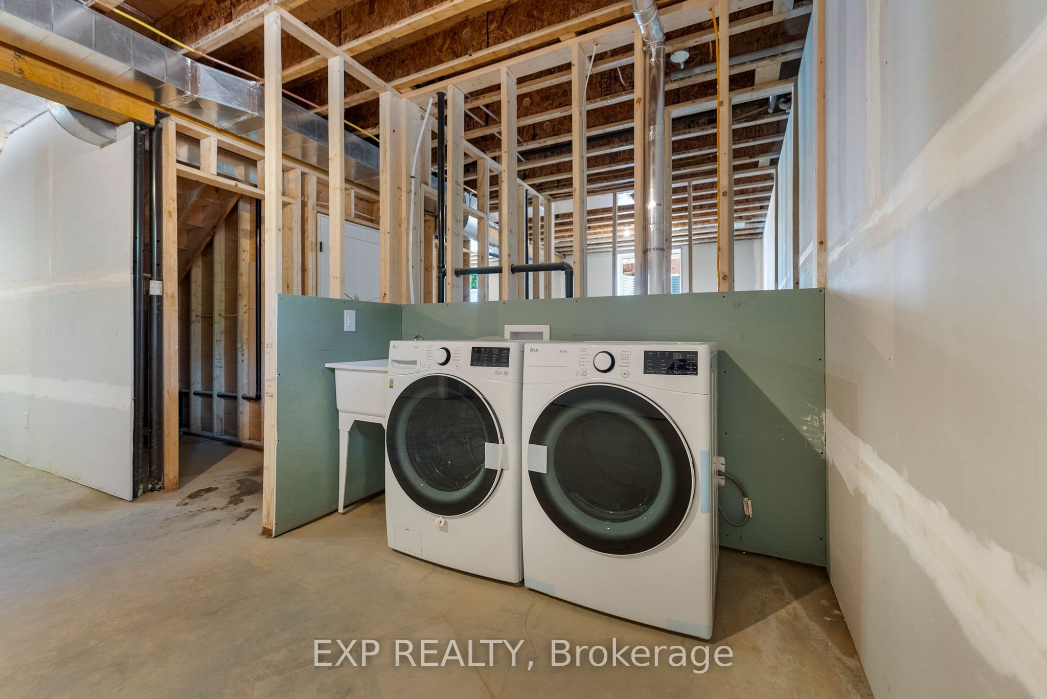 743 Lakewoods Drive Property Photo 35