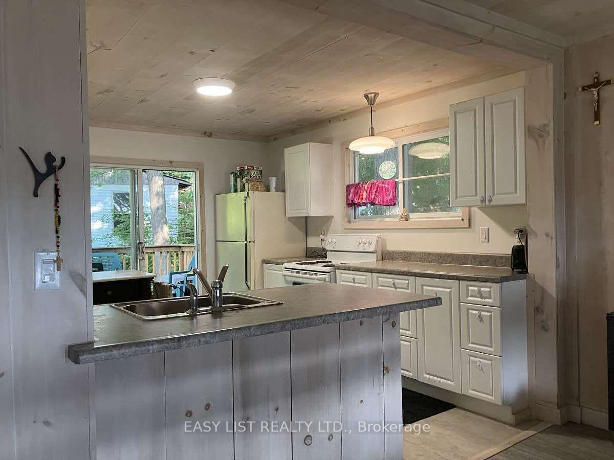 1045 Reynolds Road Property Photo 4