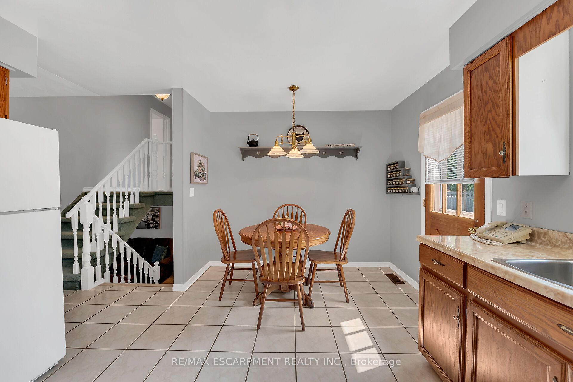 110 Ayr Street Property Photo 11